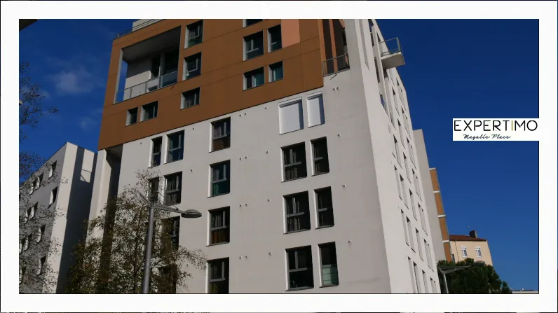 Investissement immobilier à Lyon 7 : deux studios meublés avec parking et rentabilité assurée