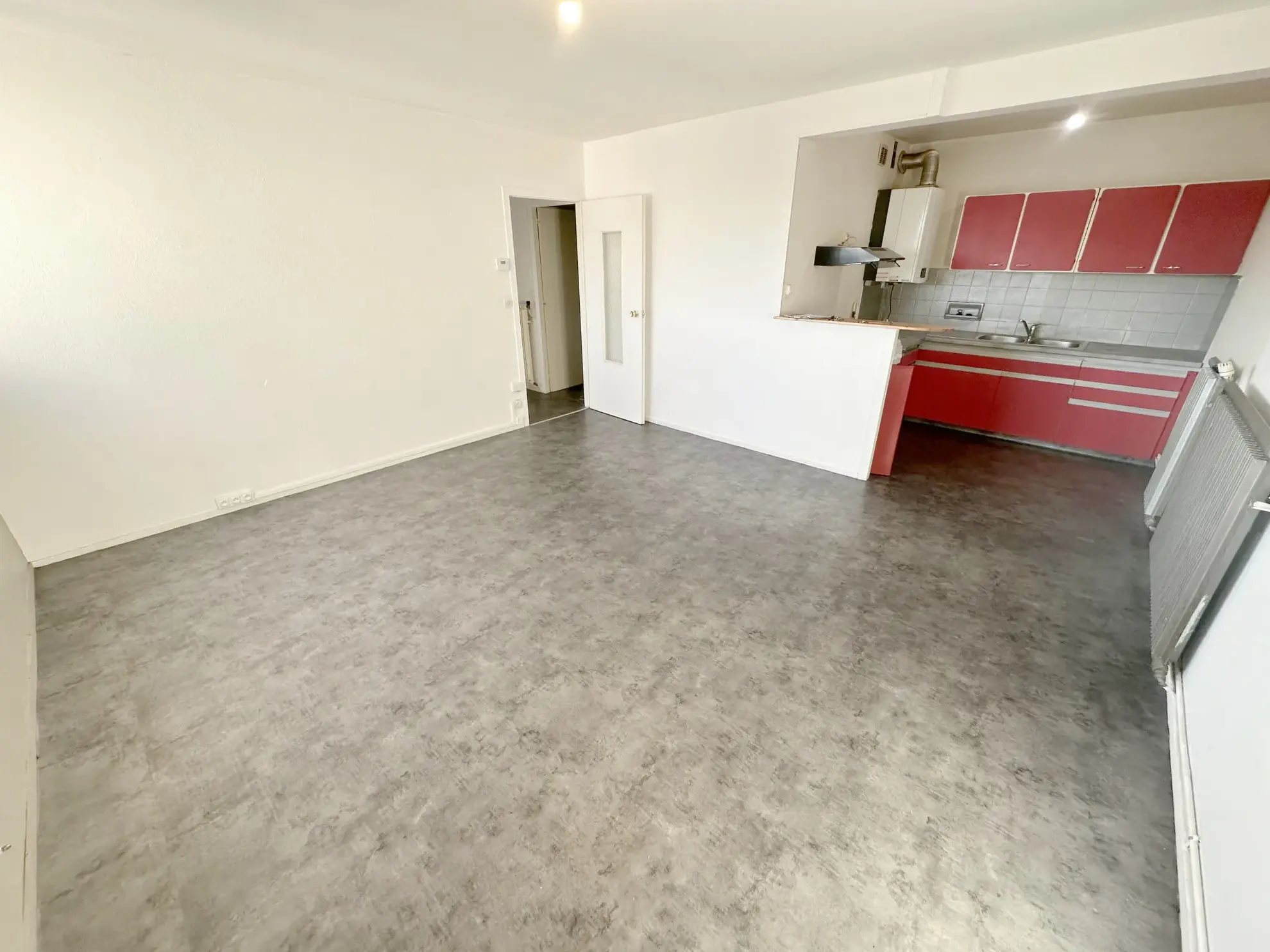 Appartement T2 à Marmande Centre-Ville avec Cave et Parking 