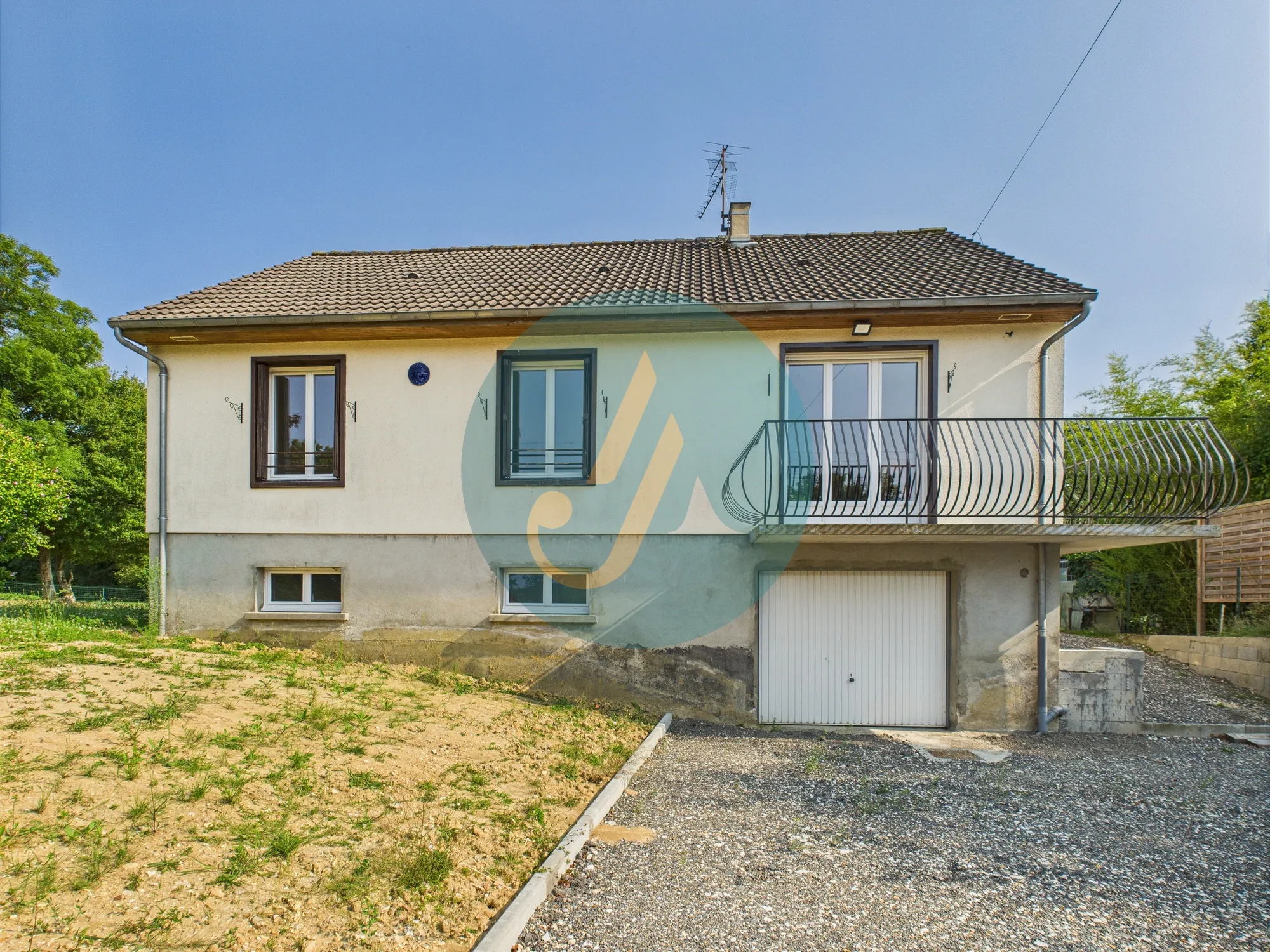 Charmant pavillon familiale de 83 m² avec grand terrain à La Chapelle d’Angillon