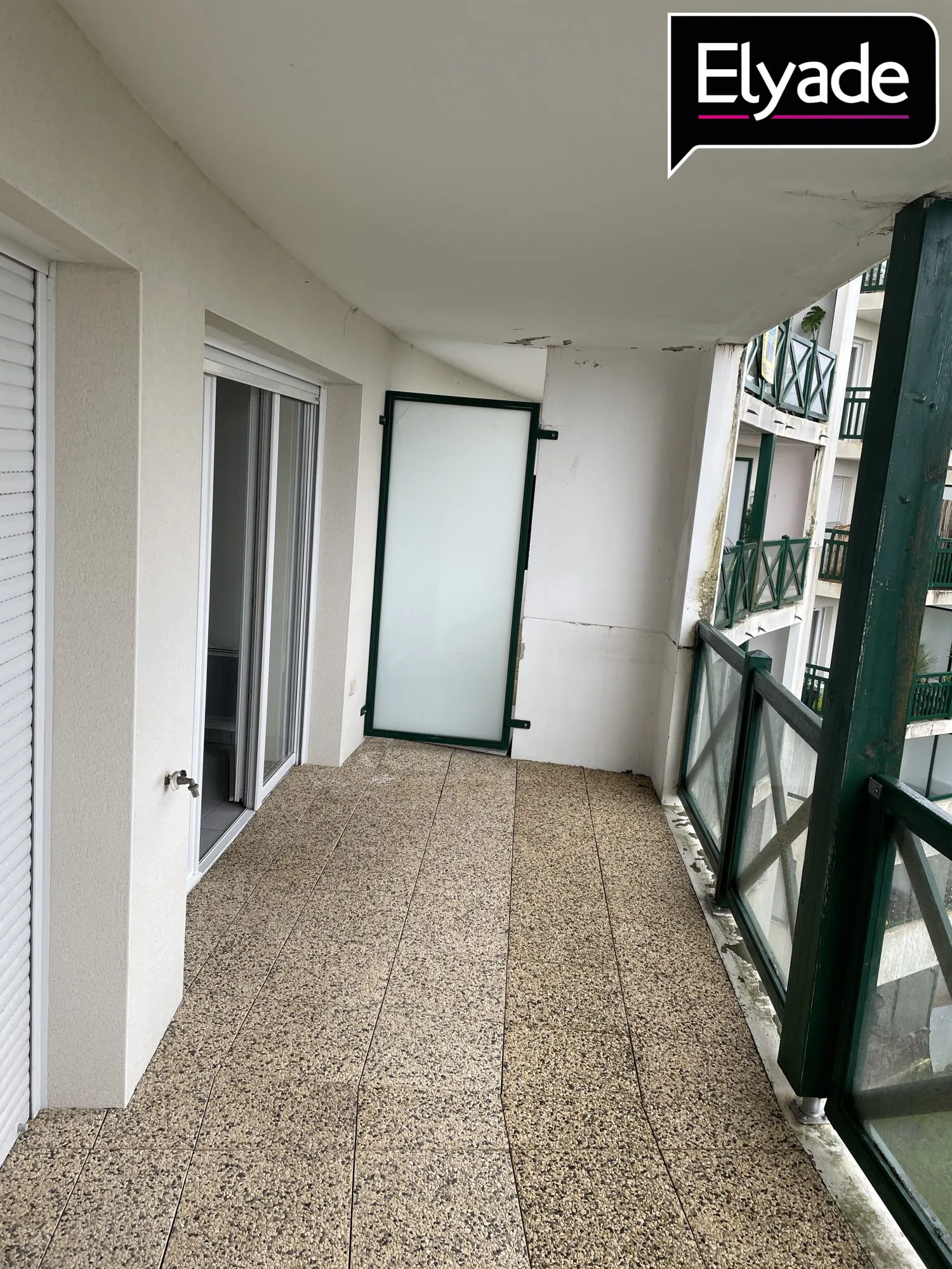 Appartement T2 à vendre à Bayonne avec balcon et parking – Exposition ouest 