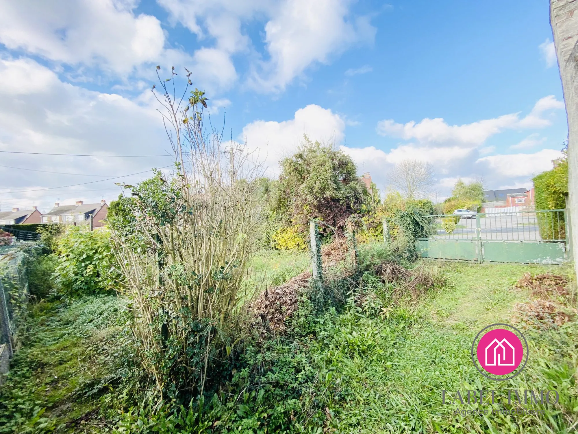 Maison à rénover à Marquette-en-Ostrevant avec jardin et dépendance 