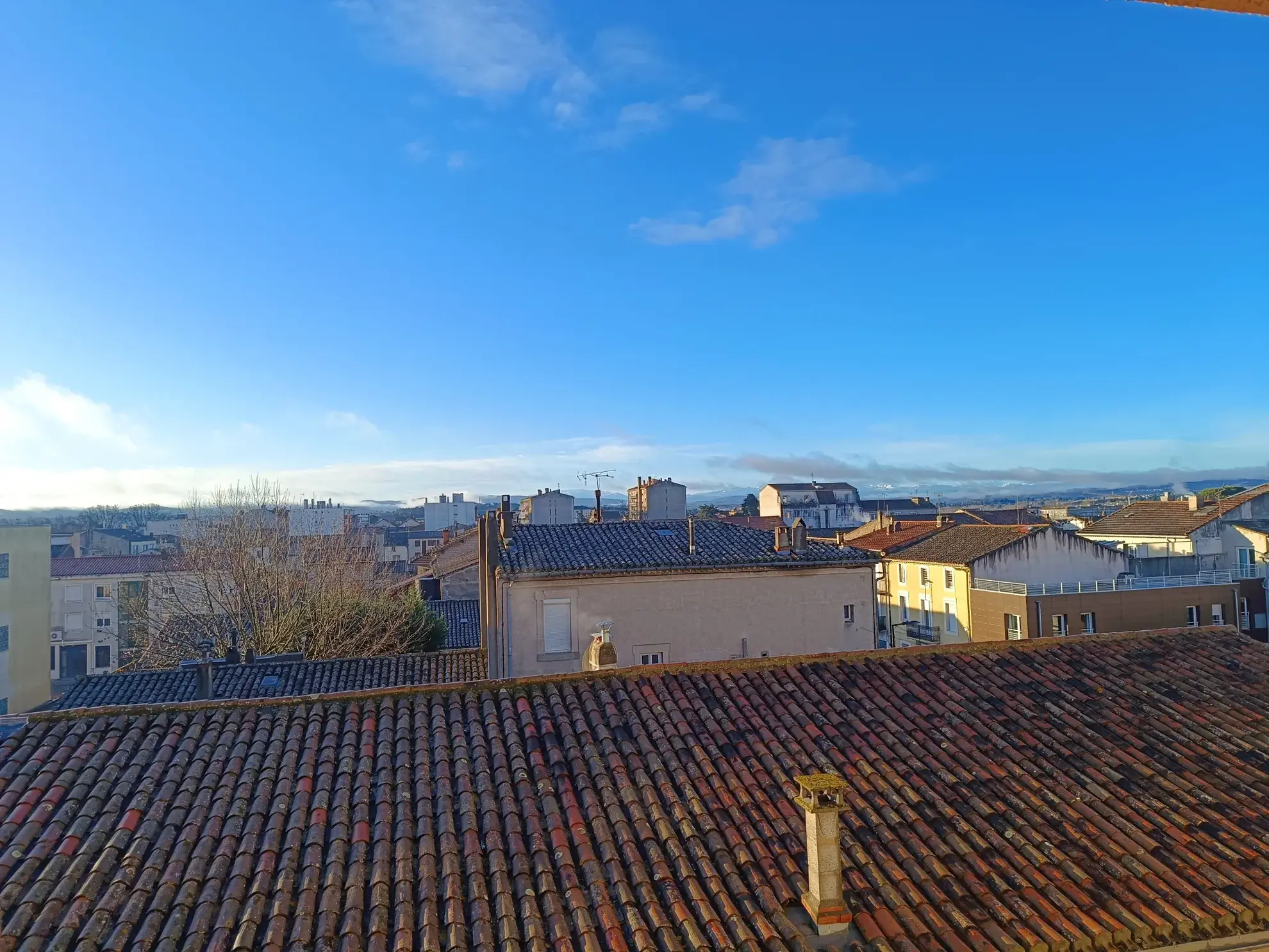 Appartement T1 bis avec parking et vue Pyrénées à Carcassonne 