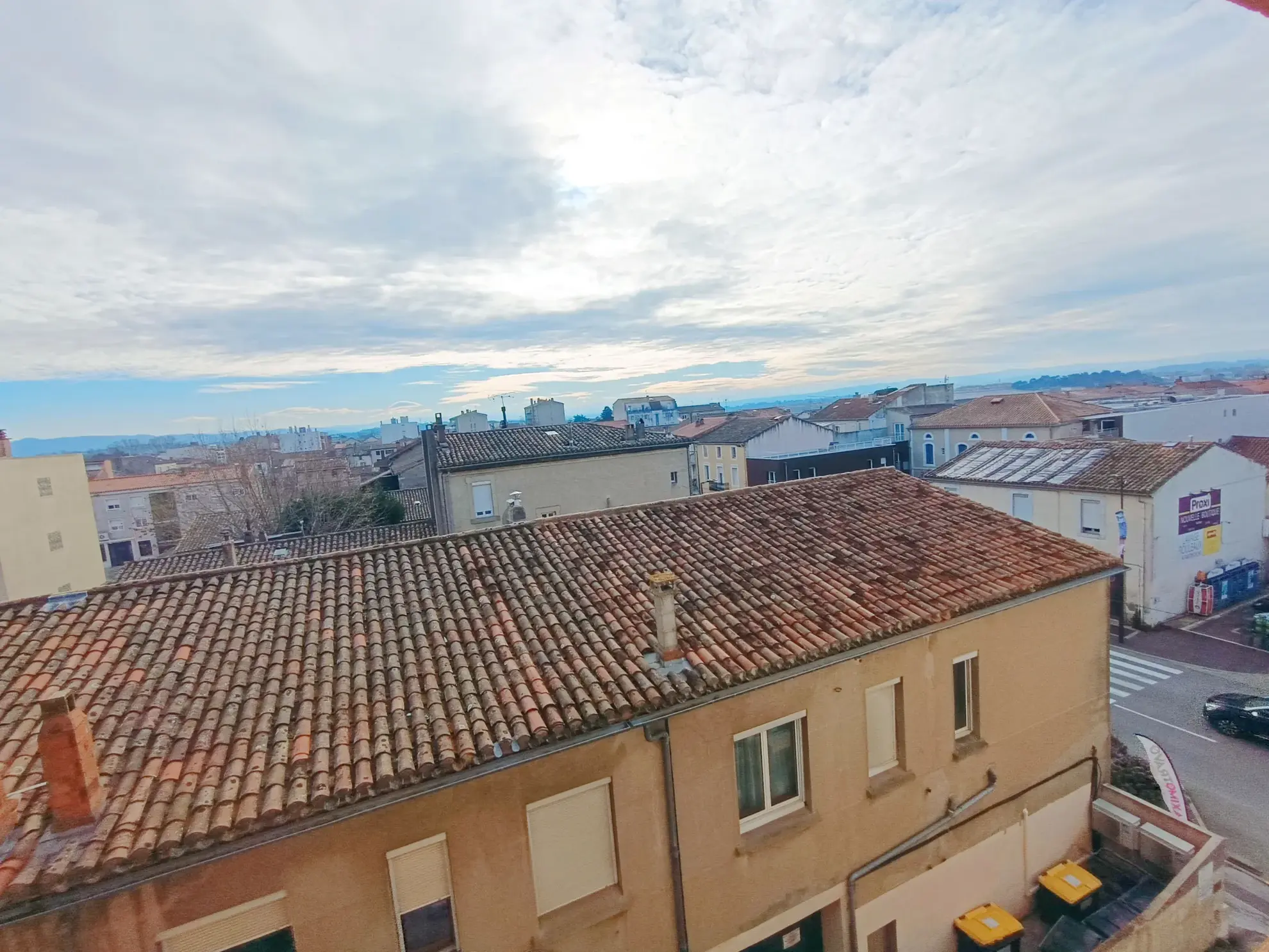 Appartement T1 bis avec parking et vue Pyrénées à Carcassonne 