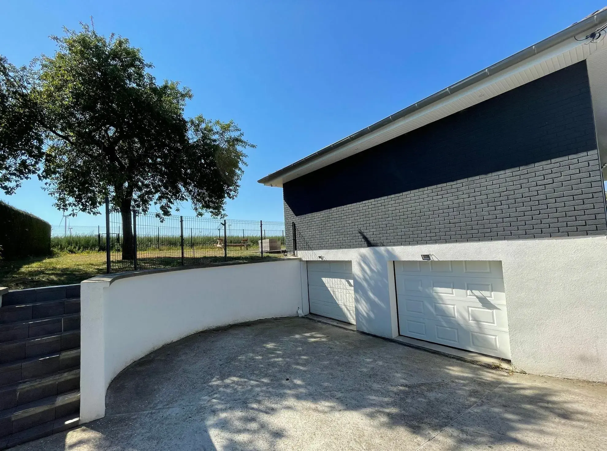 Vente de pavillon de plain-pied avec jardin et garage à Domart-en-Ponthieu 
