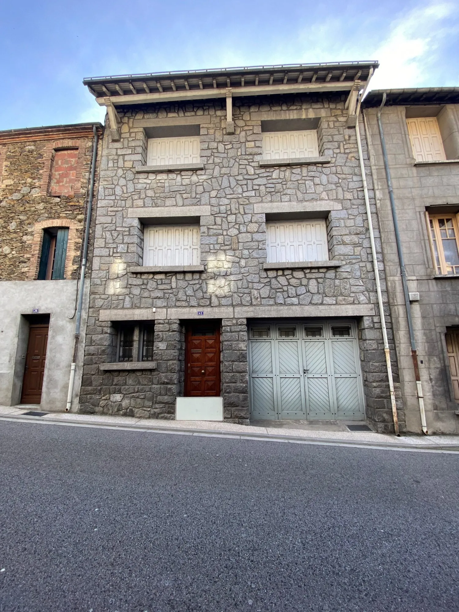 Belle maison de village avec terrain à vendre à Olette 