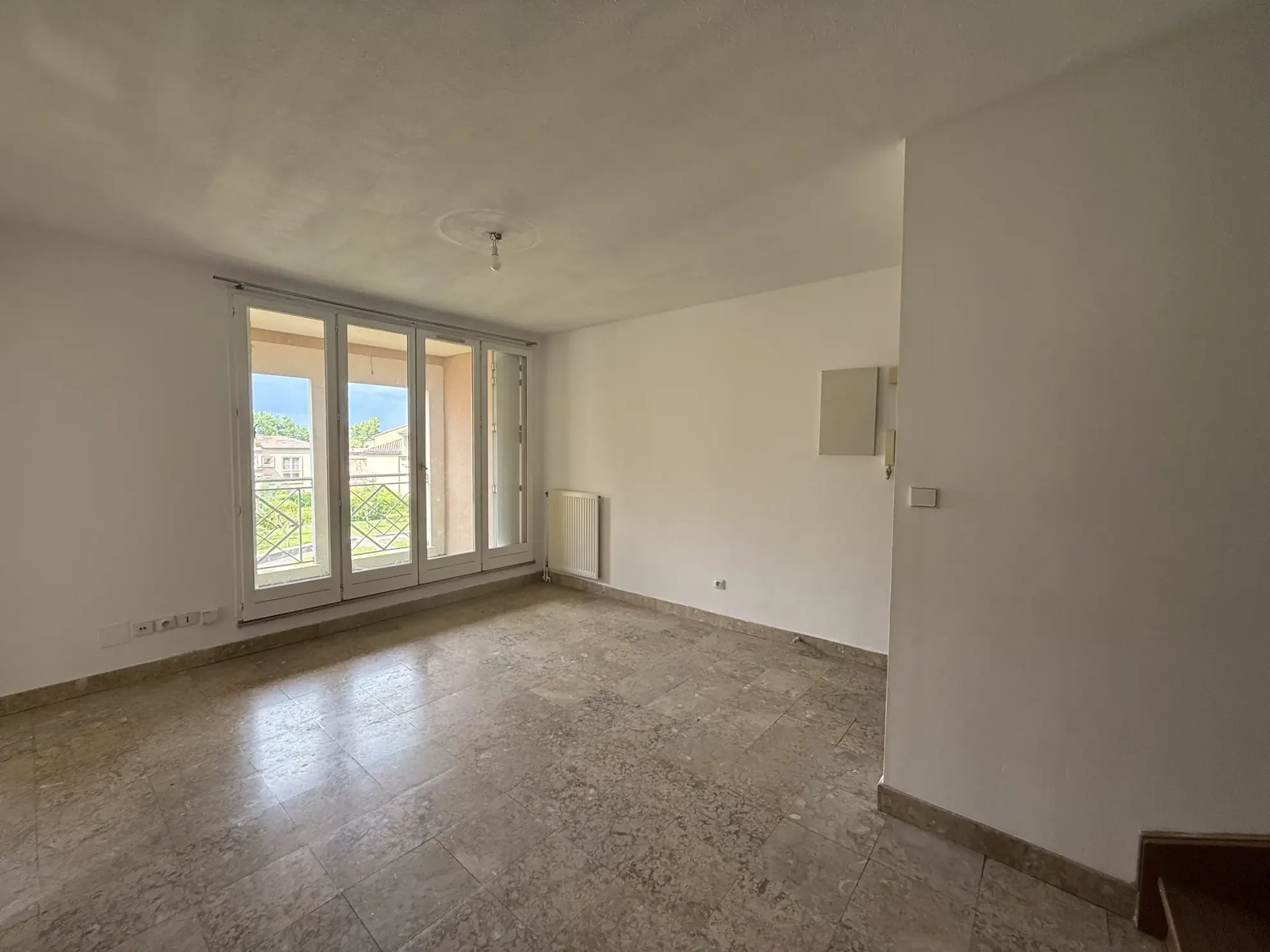 Appartement T3 en Duplex avec Balcon, Piscine et Parking à Ramonville Saint Agne 