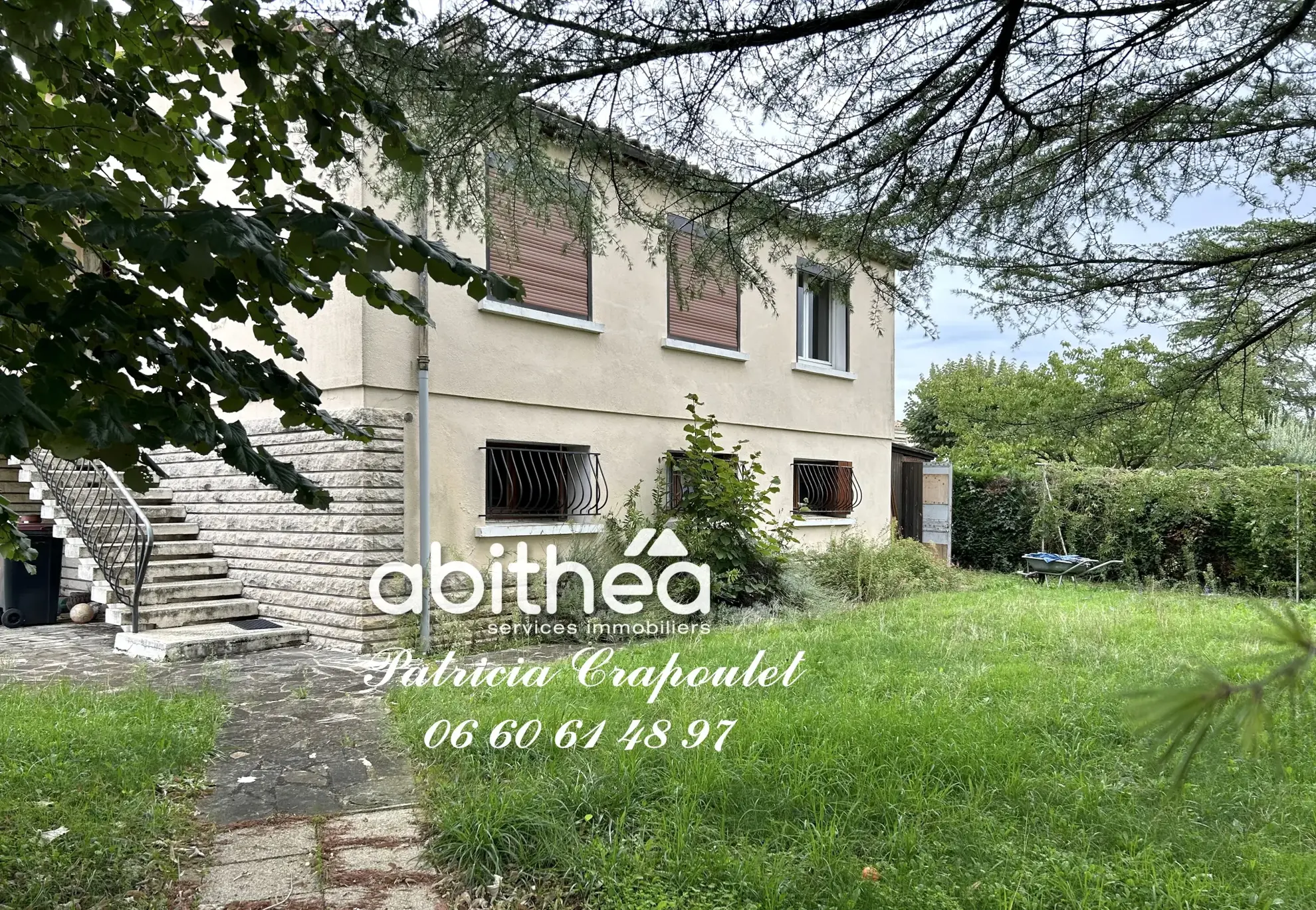 Maison à Ruelle-sur-Touvre avec 3 chambres, sous-sol et grand terrain – Opportunité à ne pas manquer 