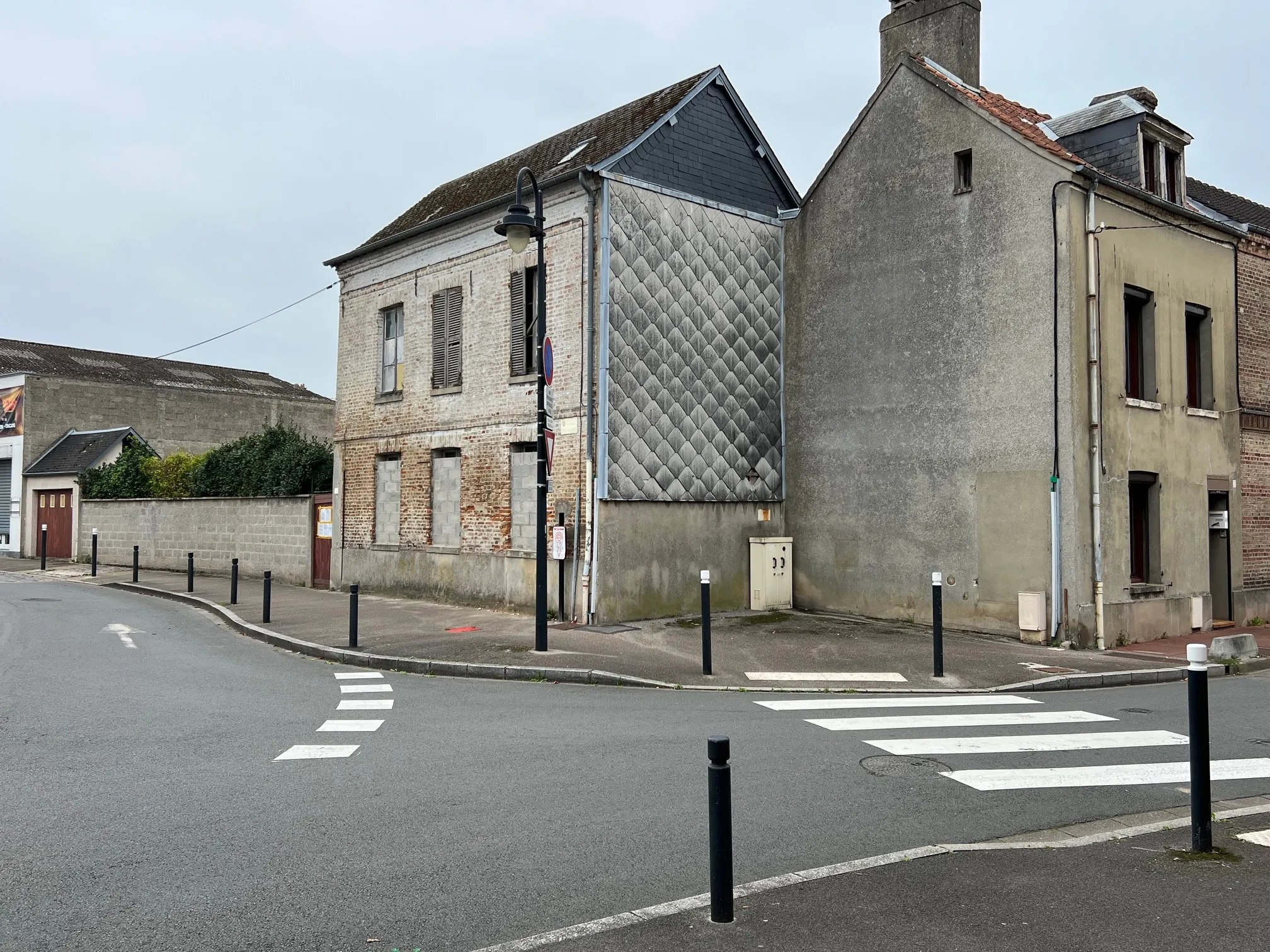 Vente d'un lot de 2 maisons mitoyennes avec garage et jardin à Abbeville