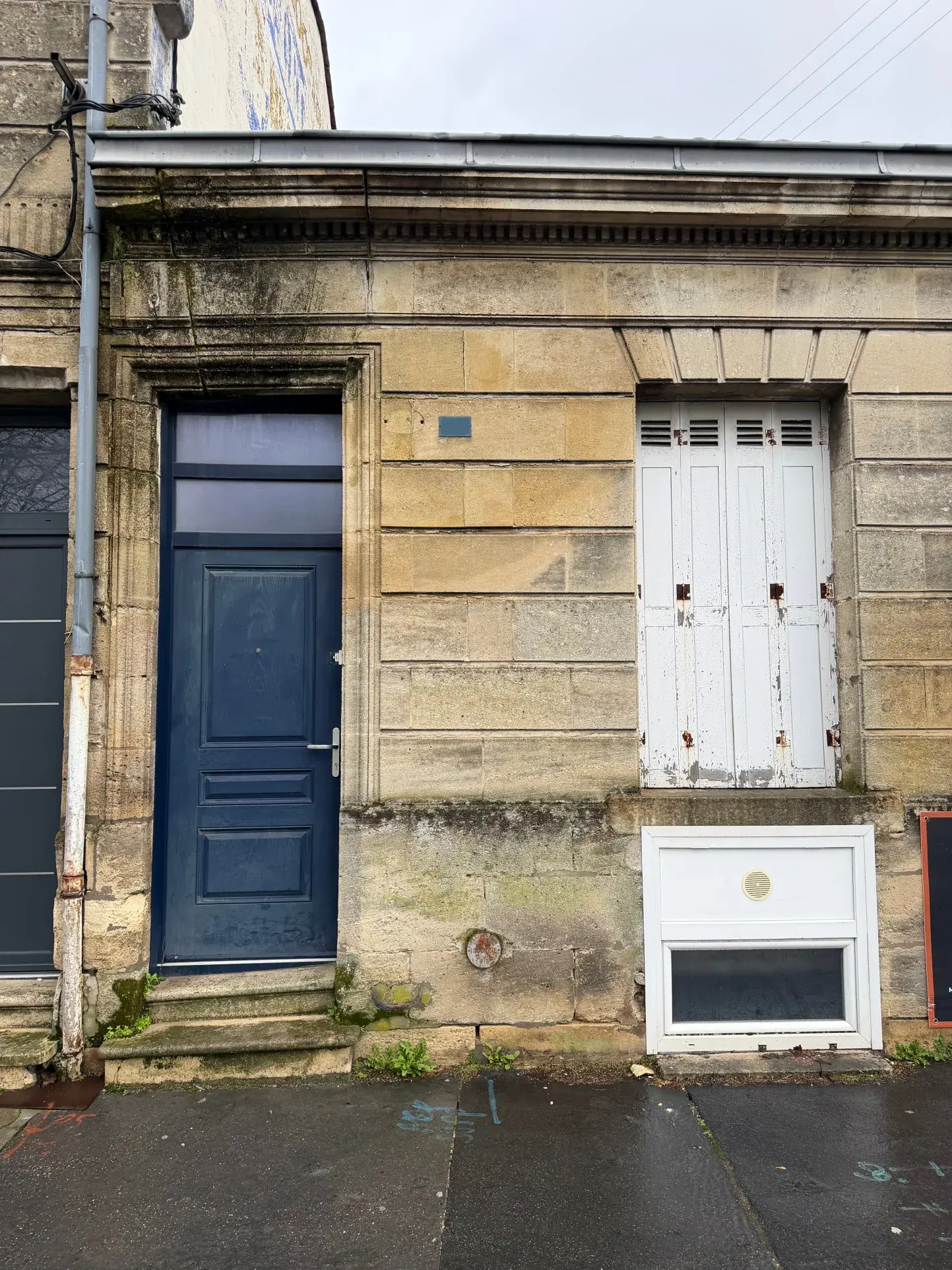 Maison à rénover de 70 m² avec jardin à Begles, secteur hospitalier