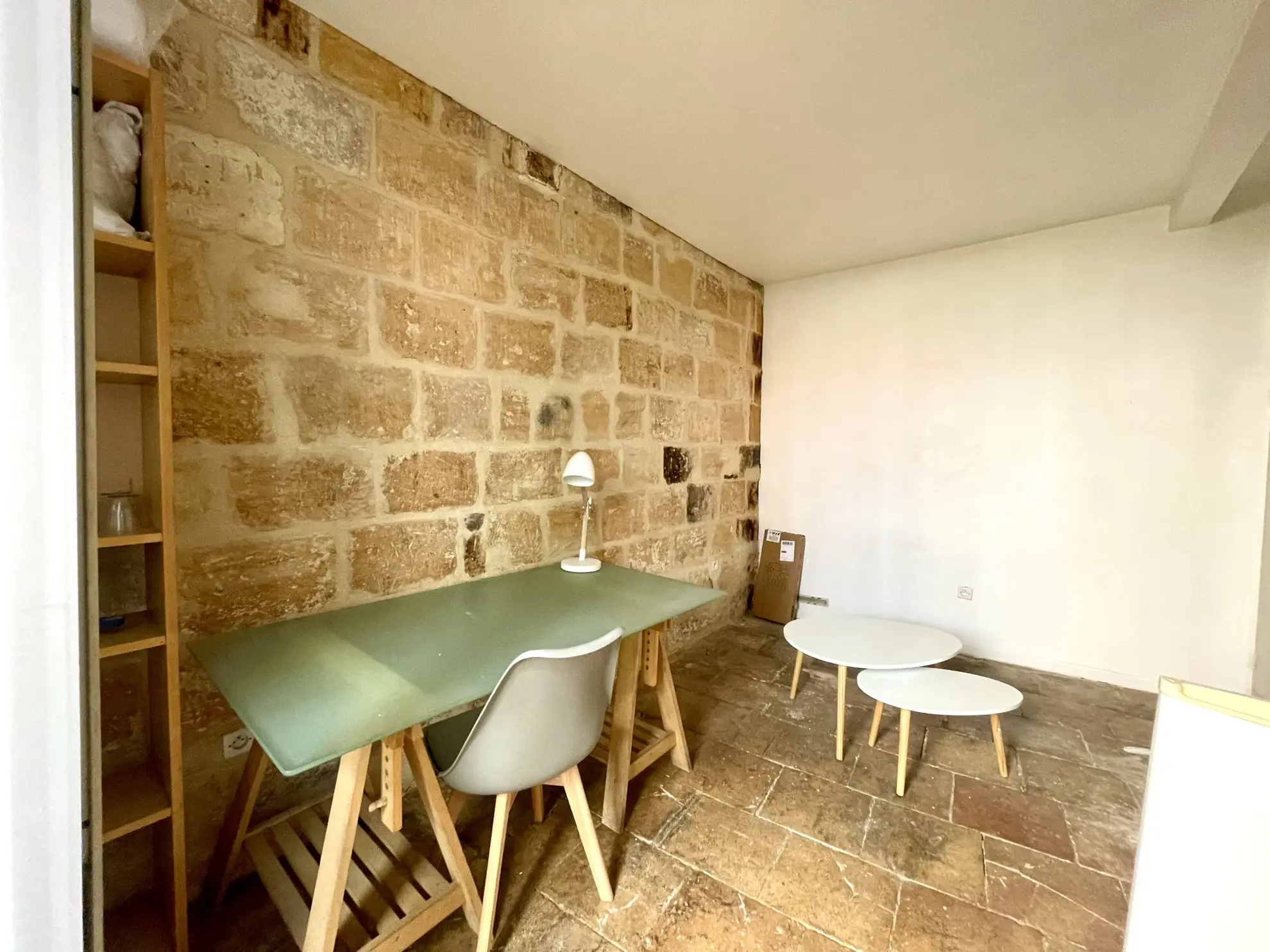 Immeuble de rapport à Montpellier avec studios authentiques près de la Canourgue