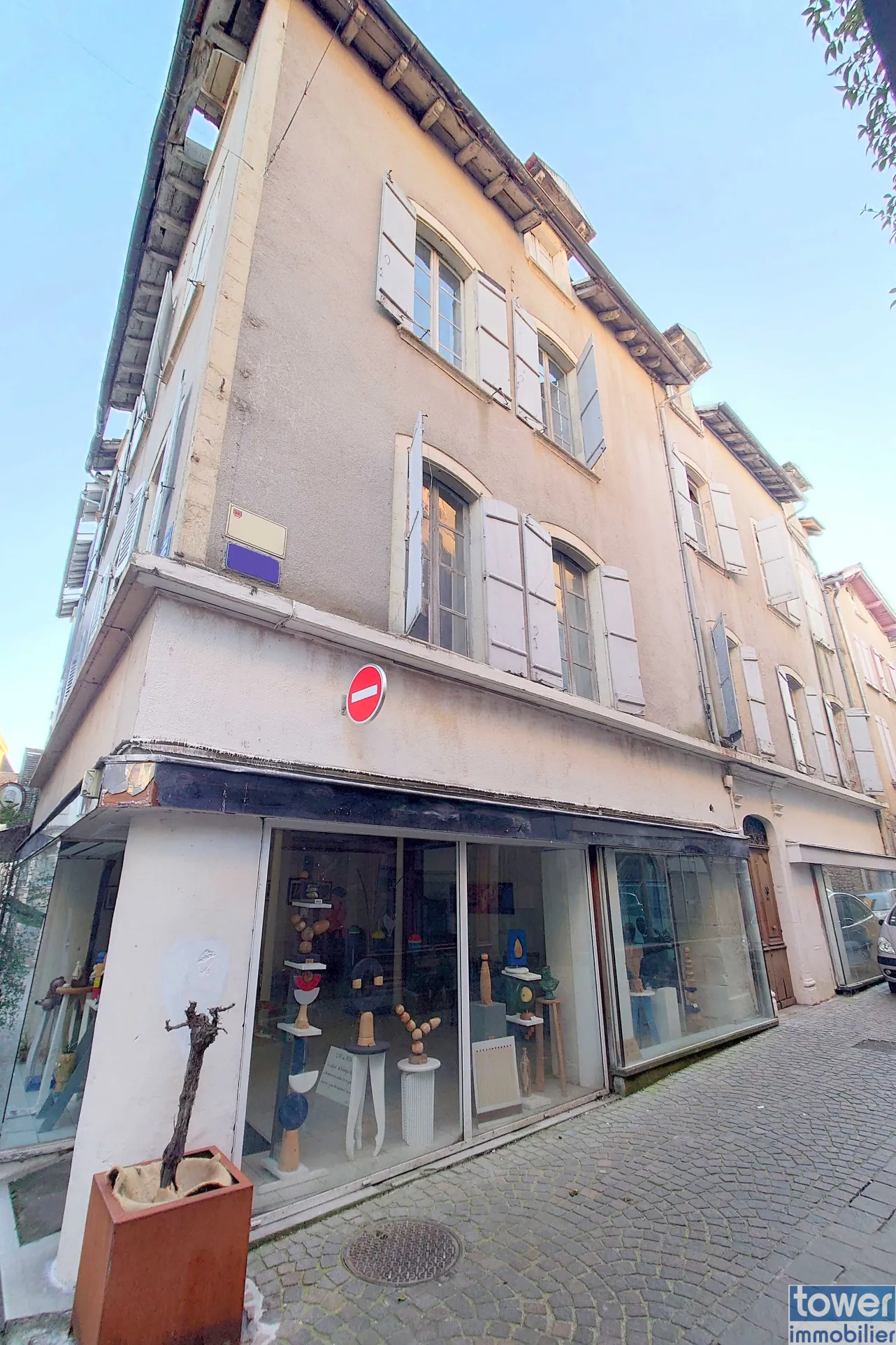 Maison de caractère du XVIIIe siècle à vendre à Villefranche de Rouergue, 380 m² 