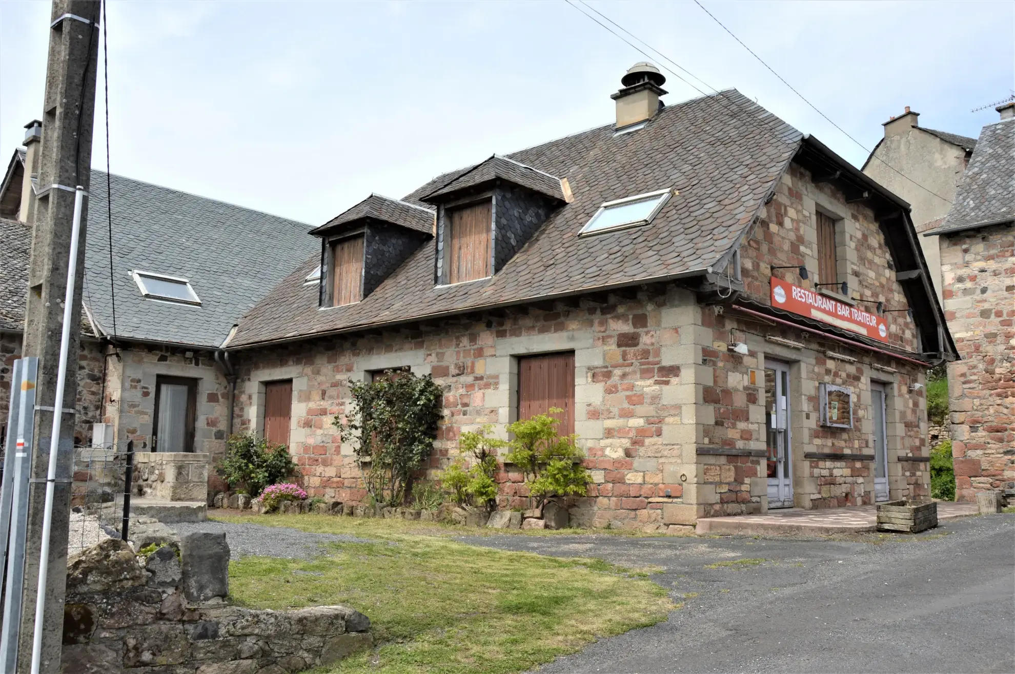 Immeuble avec vue panoramique sur l'Aubrac et la Vallée du Lot