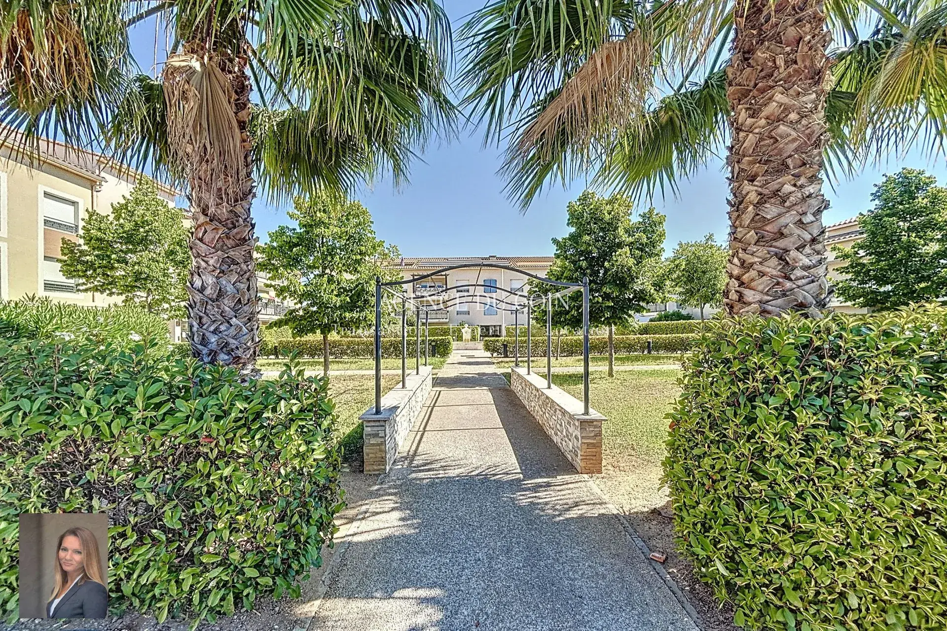 Belle opportunité d'appartement 3 pièces avec terrasse et garage à Le Muy (83490)