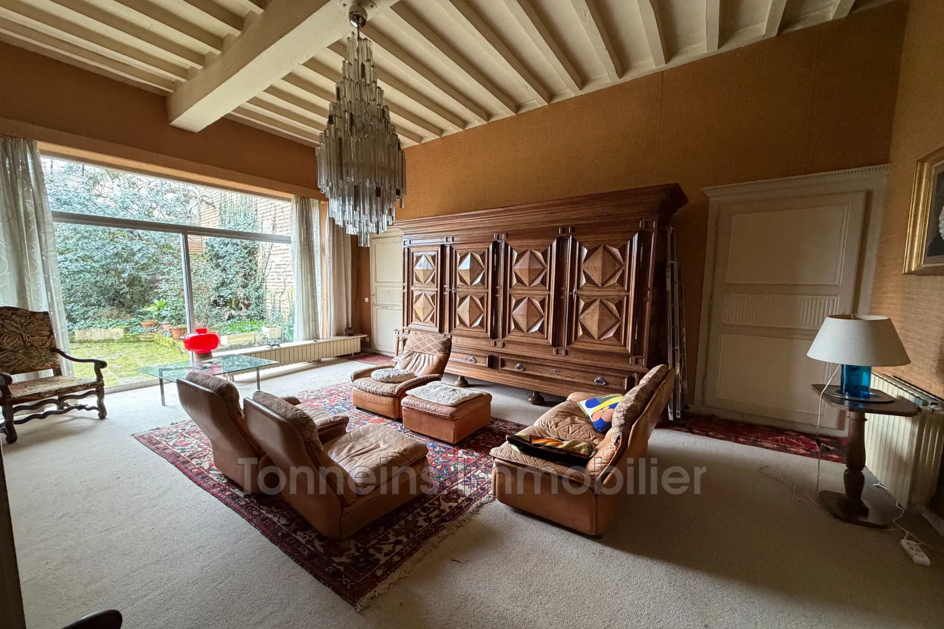 Maison de caractère de 270 m² à vendre à Tonneins avec jardin et garage