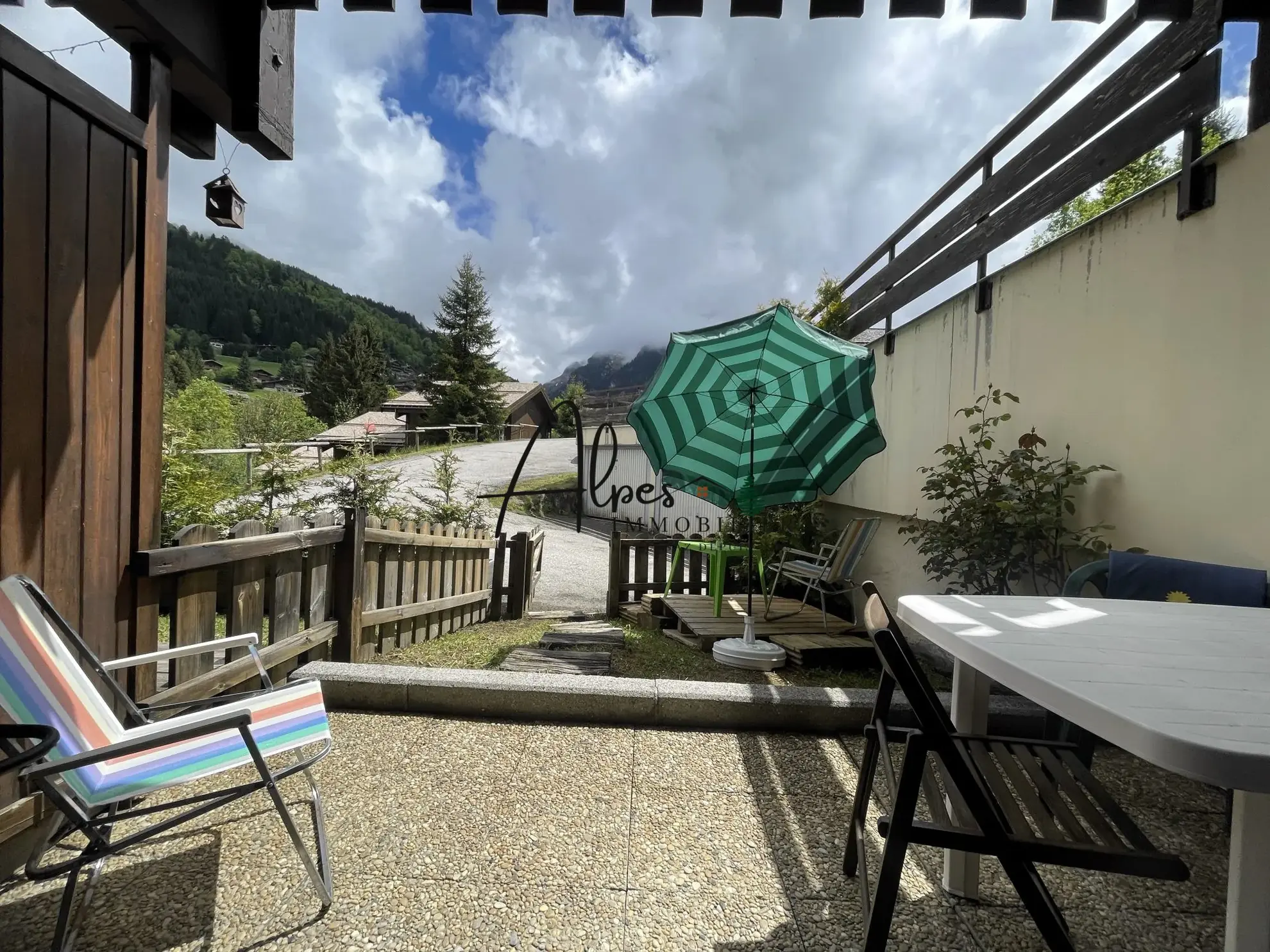 Studio meublé 4 personnes avec terrasse ensoleillée à La Clusaz 