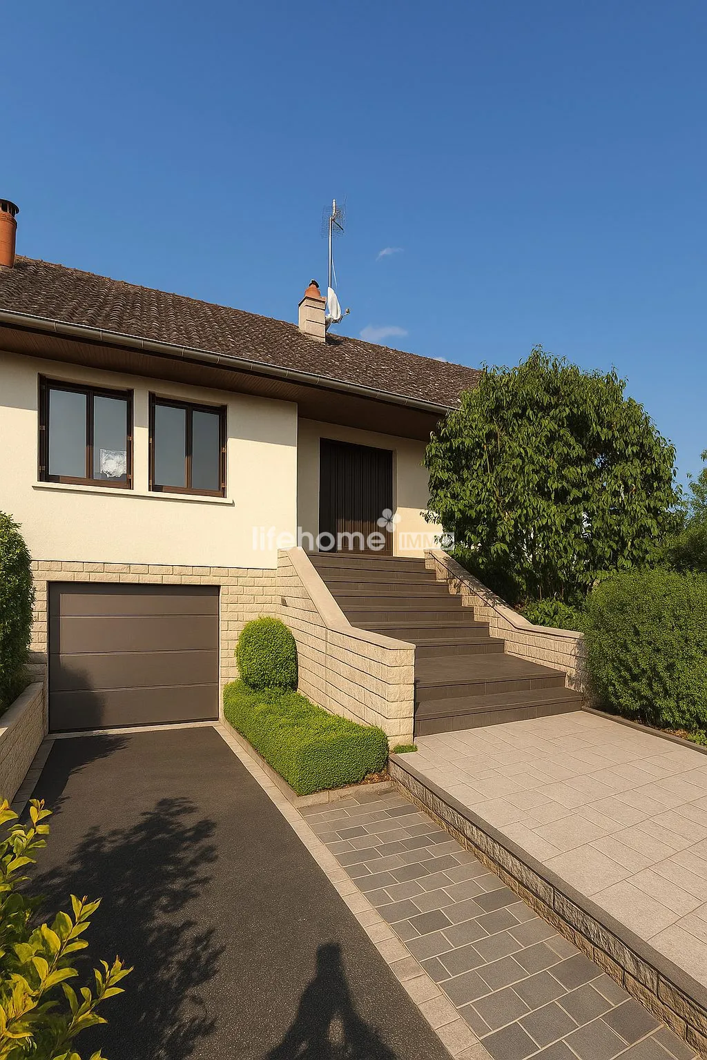 Magnifique maison à rénover avec grand terrain à Saulx-le-Duc