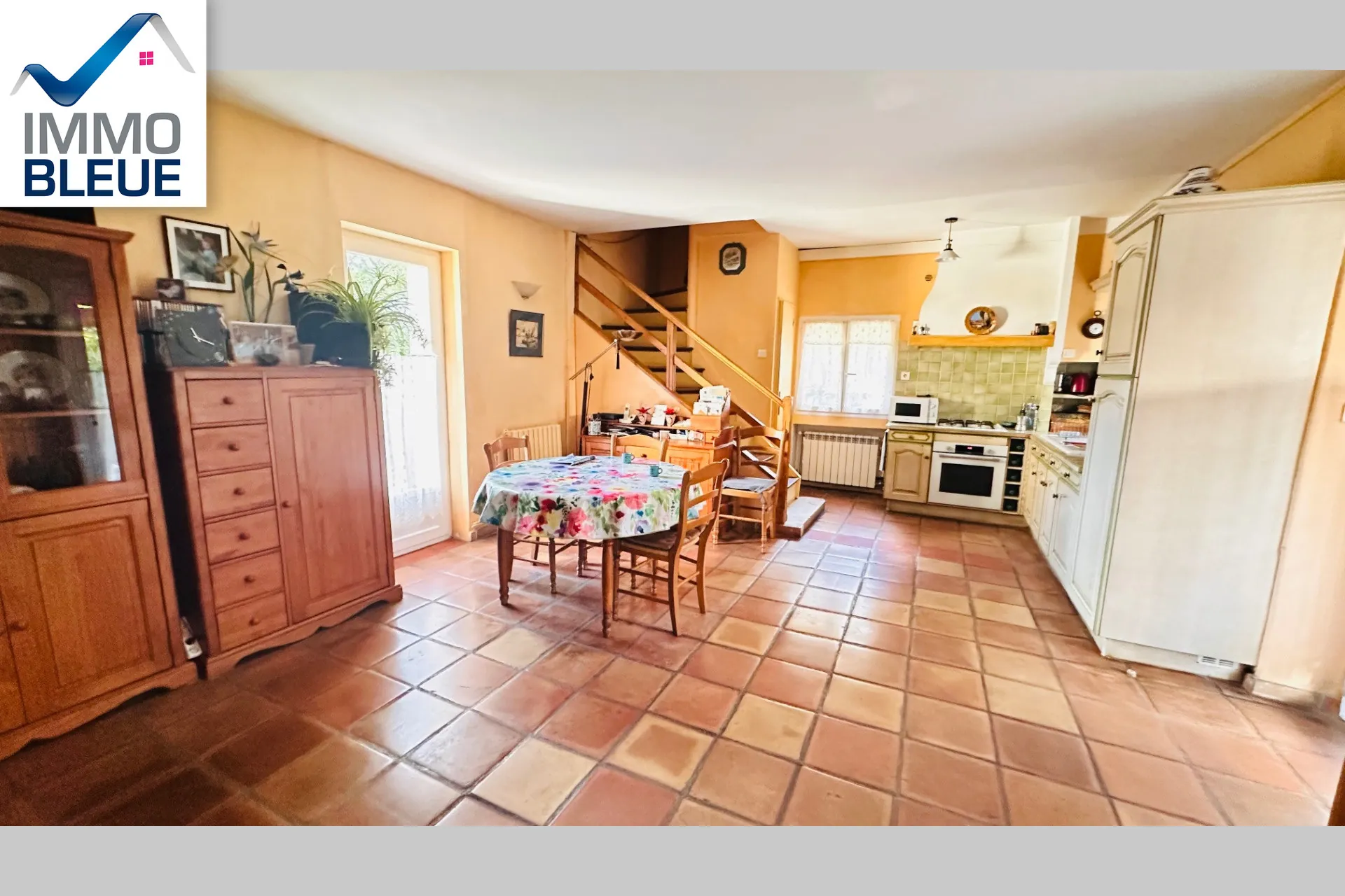Maison 4 pièces à Martigues avec grand terrain et garage - Secteur Hôtel de Ville 