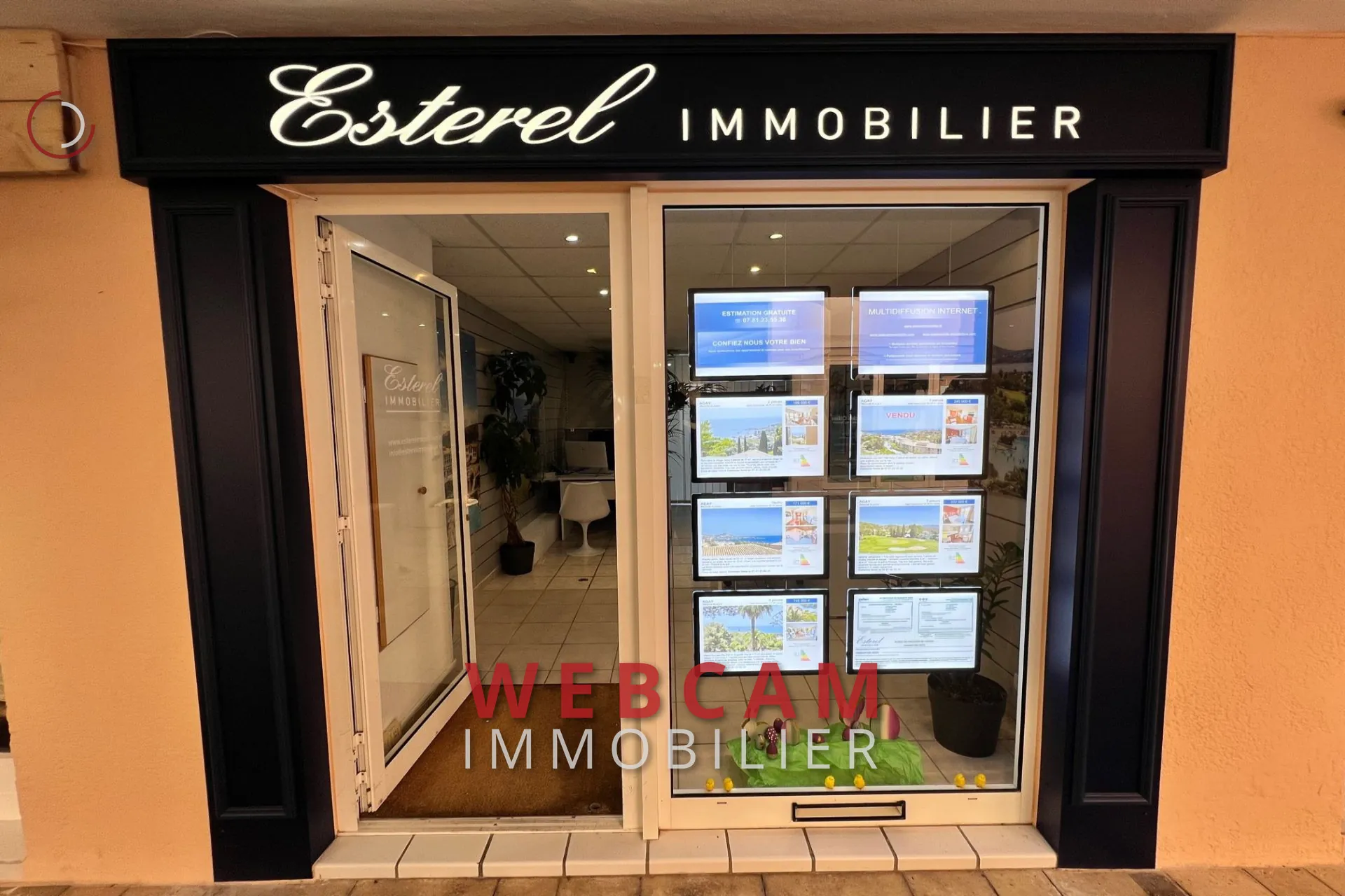 Fonds de commerce pour glacier ou snack à Cap Esterel – Emplacement privilégié et activité saisonnière