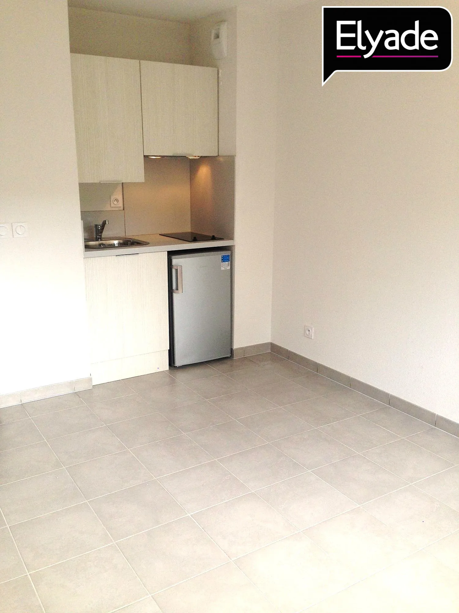 Appartement Studio à Vendre à Marseille Luminy - 18,82 m² avec Ascenseur 