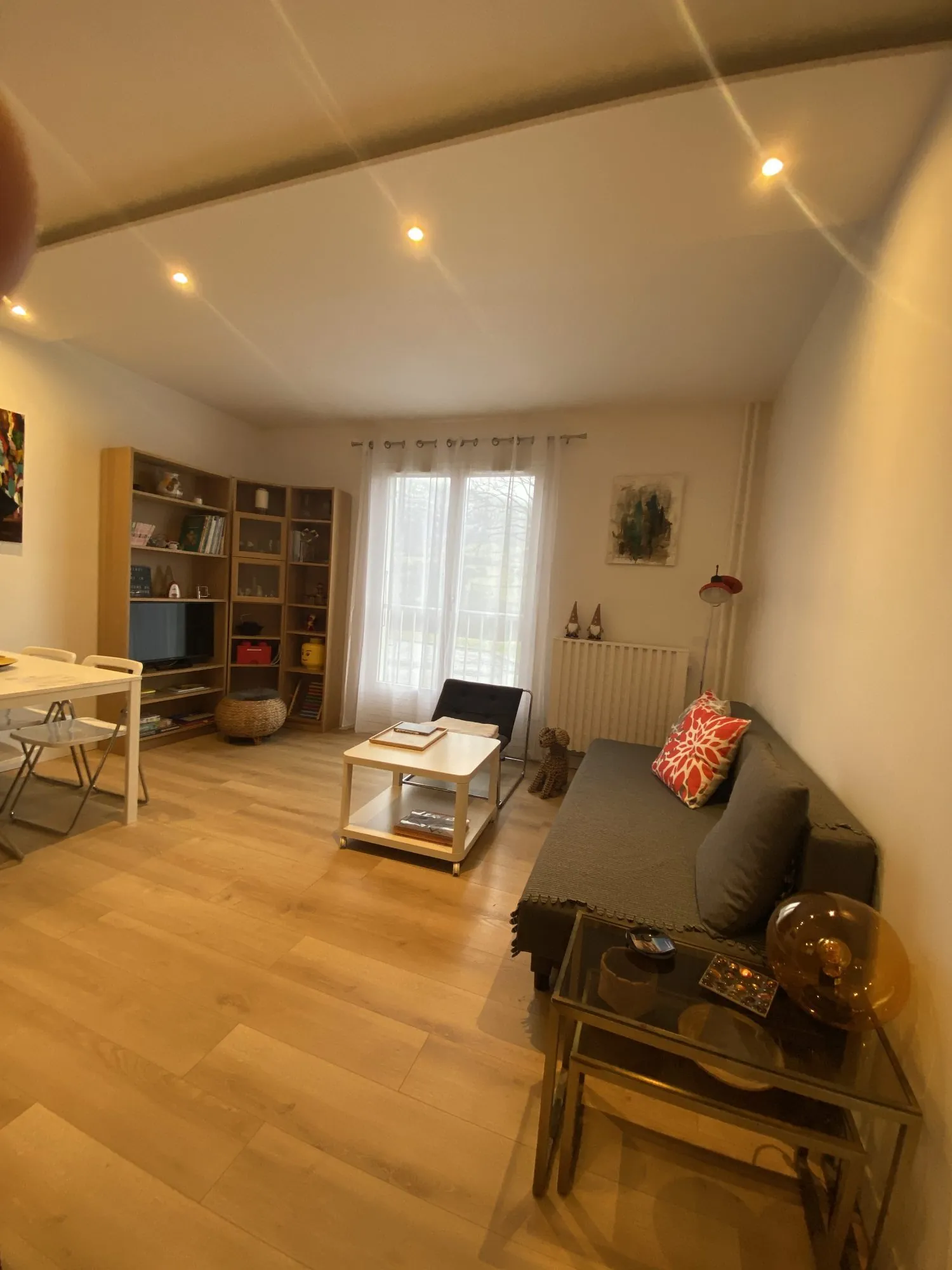 Appartement T2 meublé avec parking et cave à Saint-Jean-en-Royans