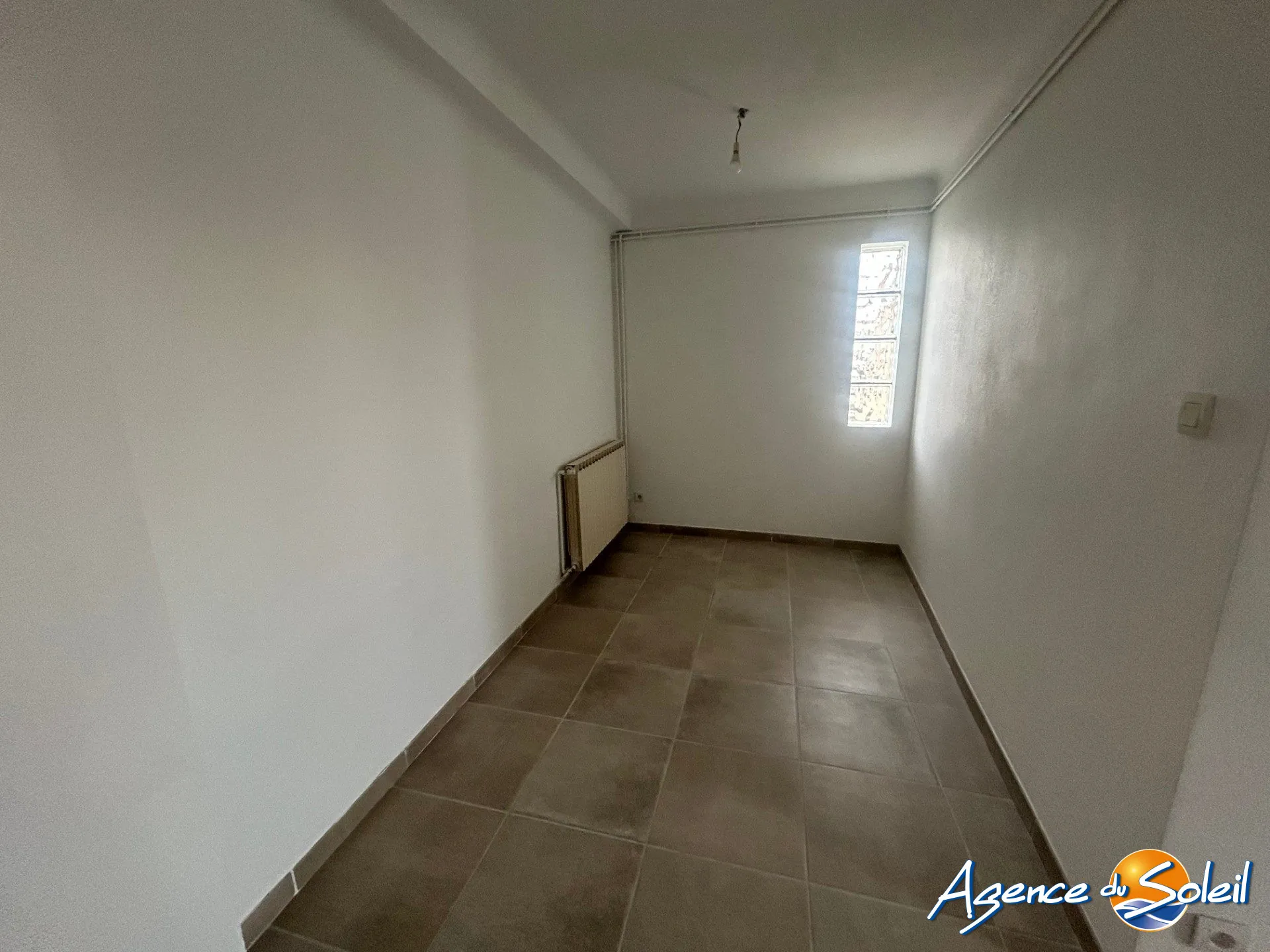 Appartement T3 rénové avec vue sur la cathédrale à Narbonne 