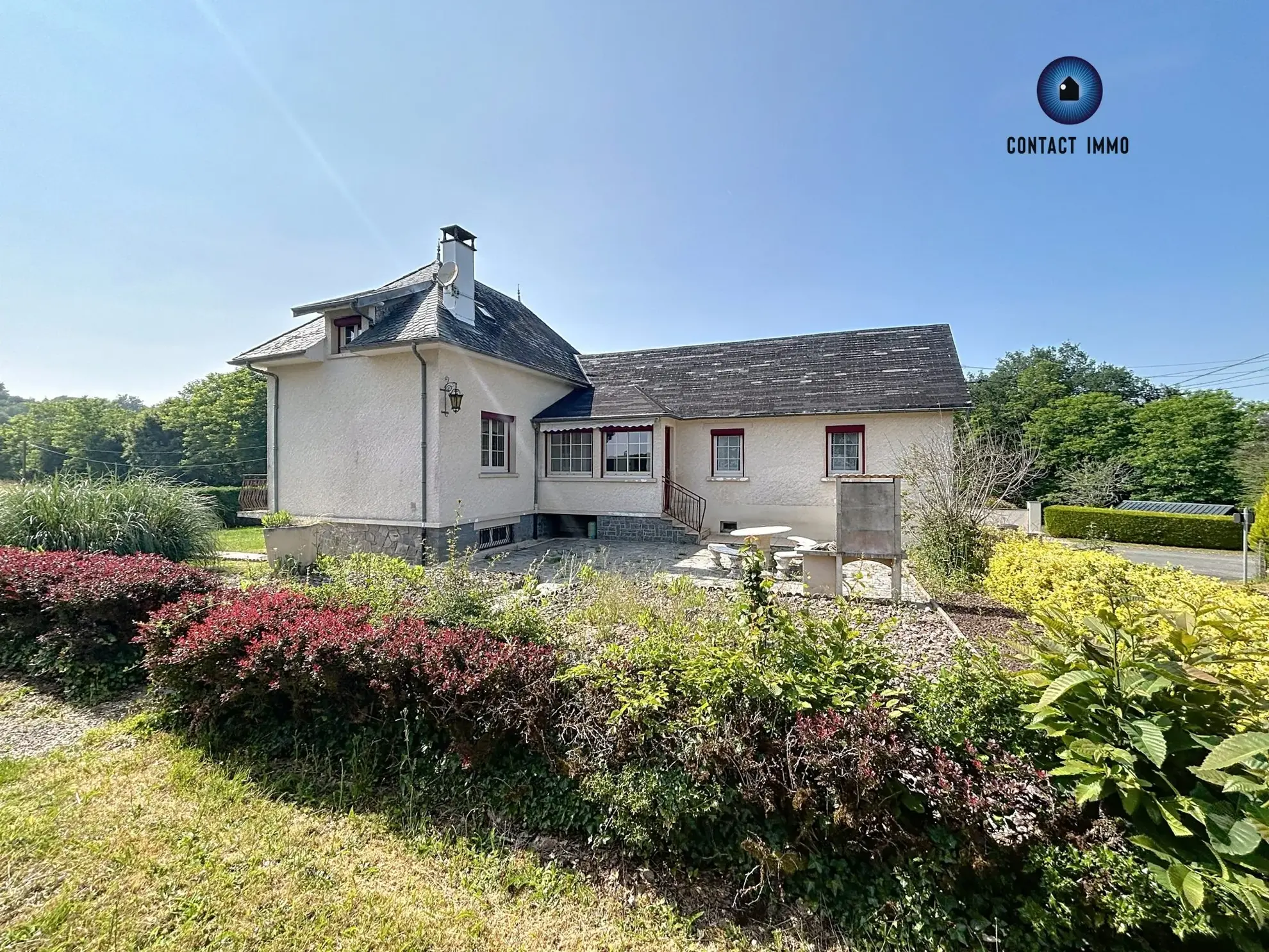 Maison à vendre à Saint-Pardoux-l'Ortigier de 131 m² avec potentiel et terrain verdoyant