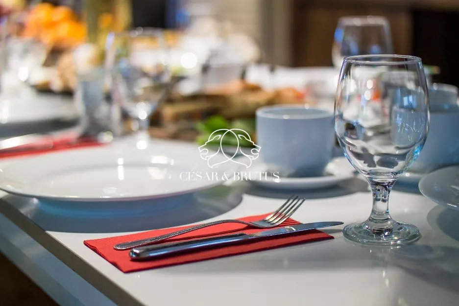 Restaurant de 53 m² à Lyon avec climatisation et capacité de 38 couverts 