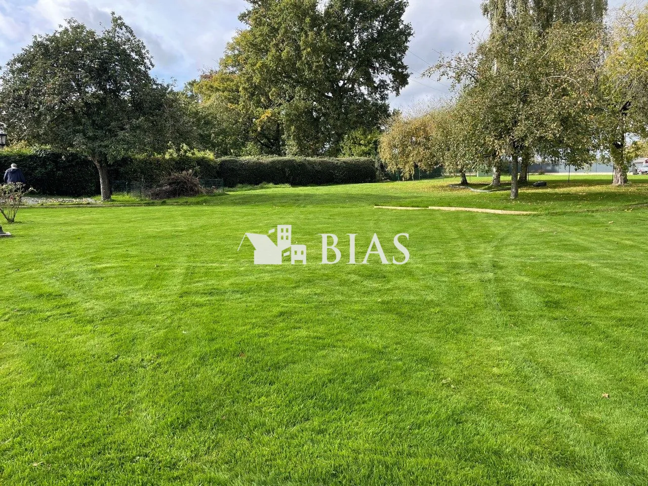 À vendre terrain de 1080 m² proche Bourg-Achard avec certificat d'urbanisme positif