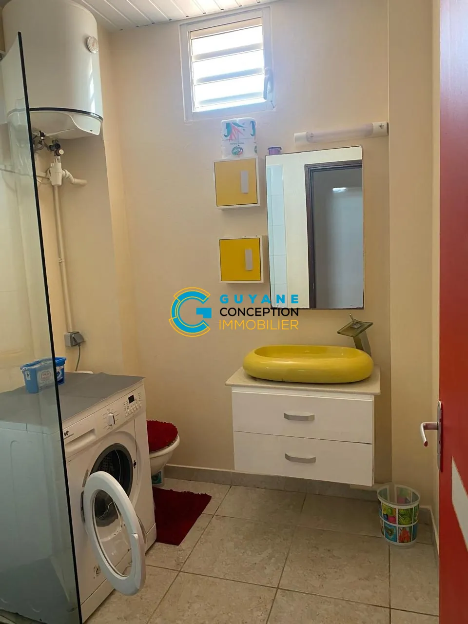 Studio meublé avec terrasse à Cayenne - 26 m², 3ème étage 