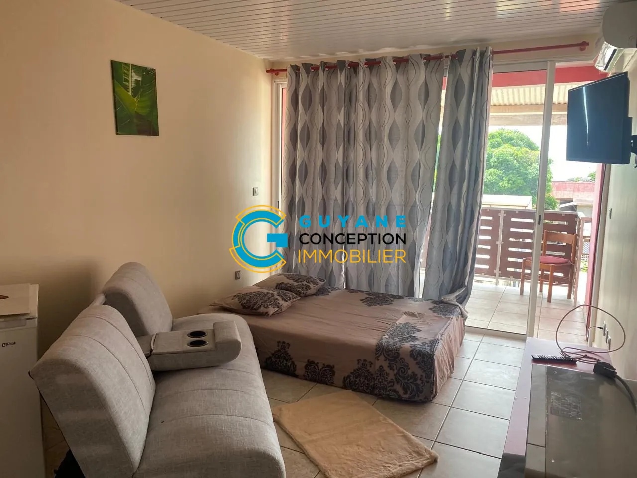 Studio meublé avec terrasse à Cayenne - 26 m², 3ème étage 