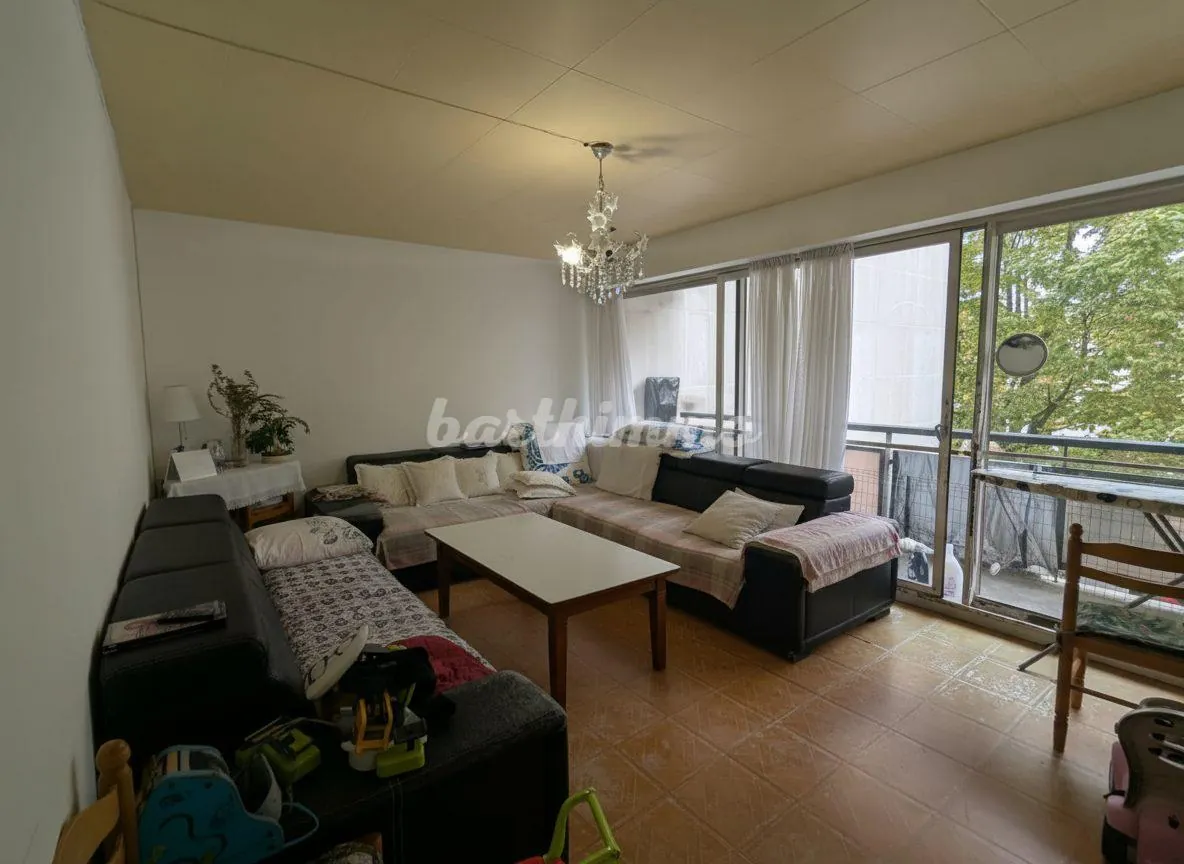 Séjour Appartement T4 lumineux avec parking et cave à Sarcelles – Idéal famille ou investissement