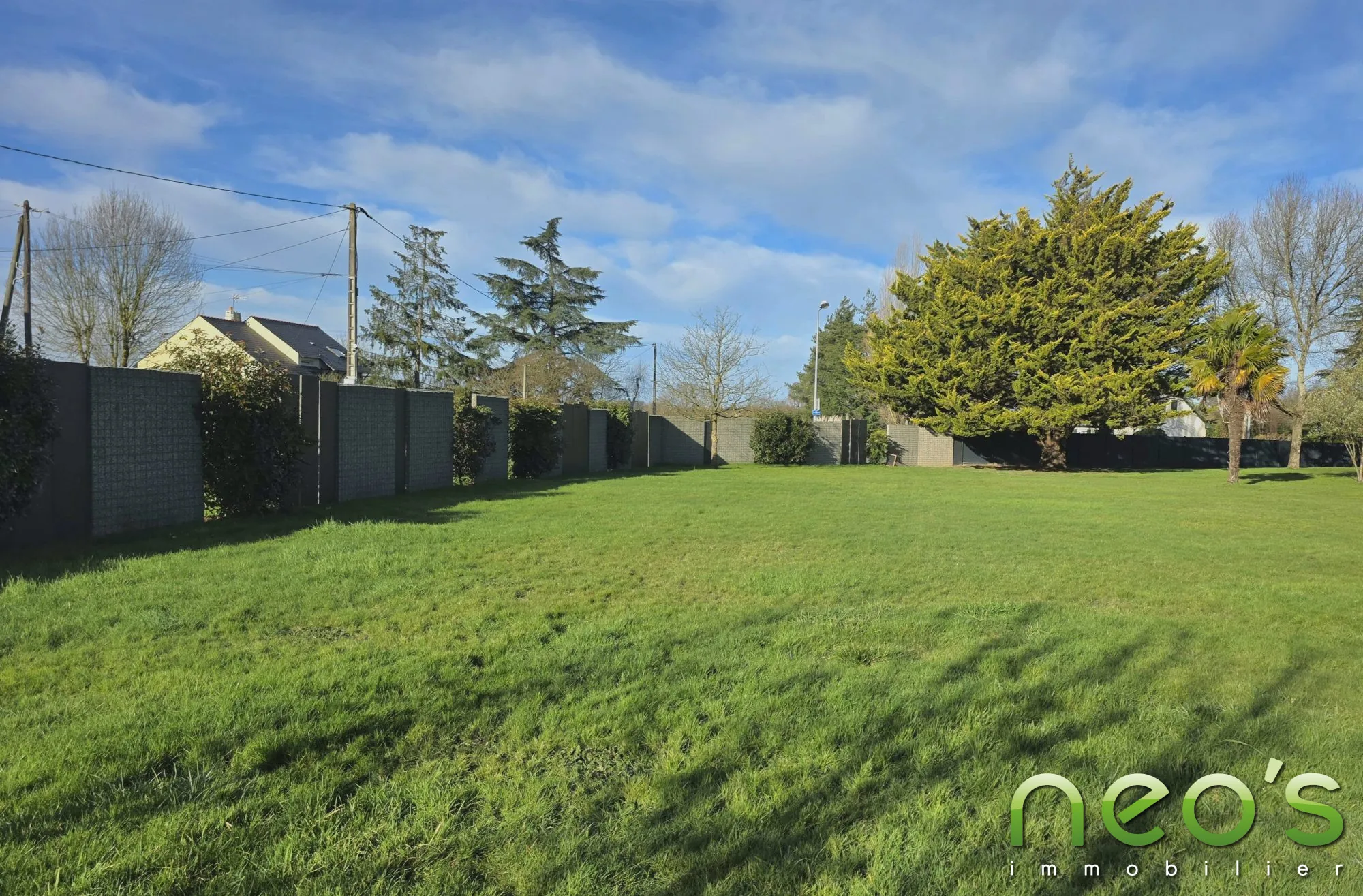 Terrain constructible de 1000 m² à Chemillé-en-Anjou, proche du centre-ville