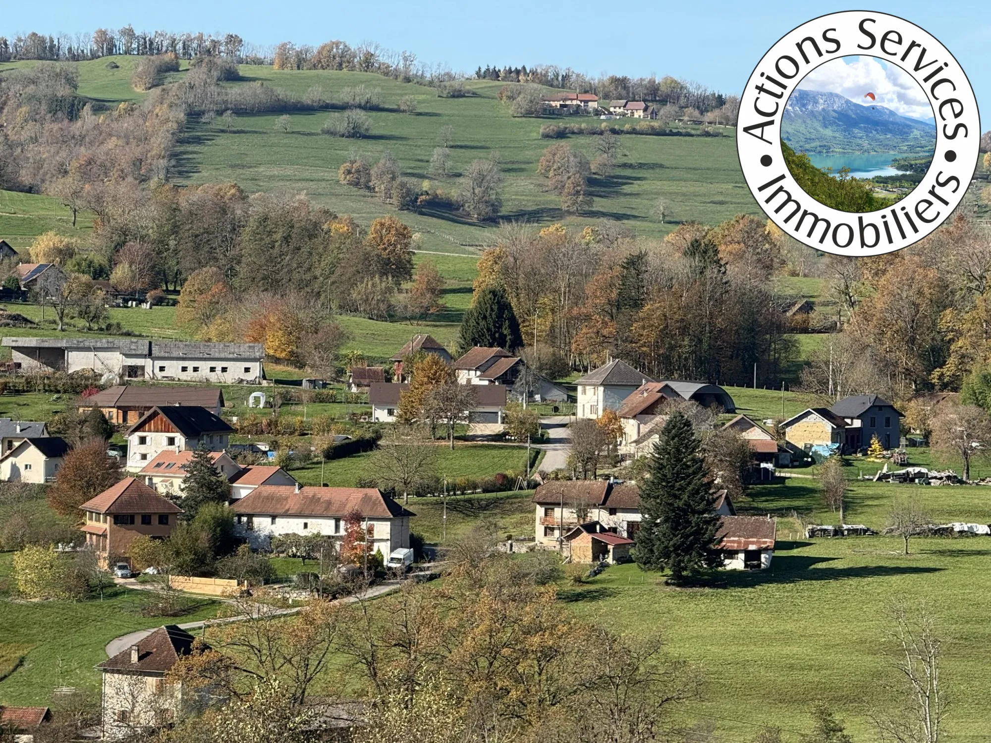 Terrain à bâtir de 866 m² avec vue panoramique à Novalaise