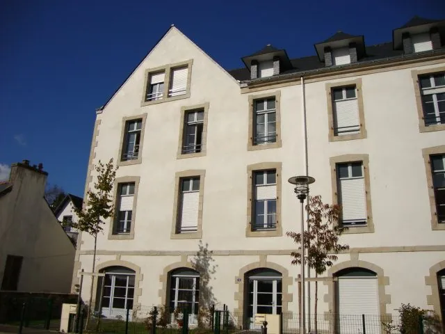 Appartement Type 2 avec parking privé en centre-ville de Quimper