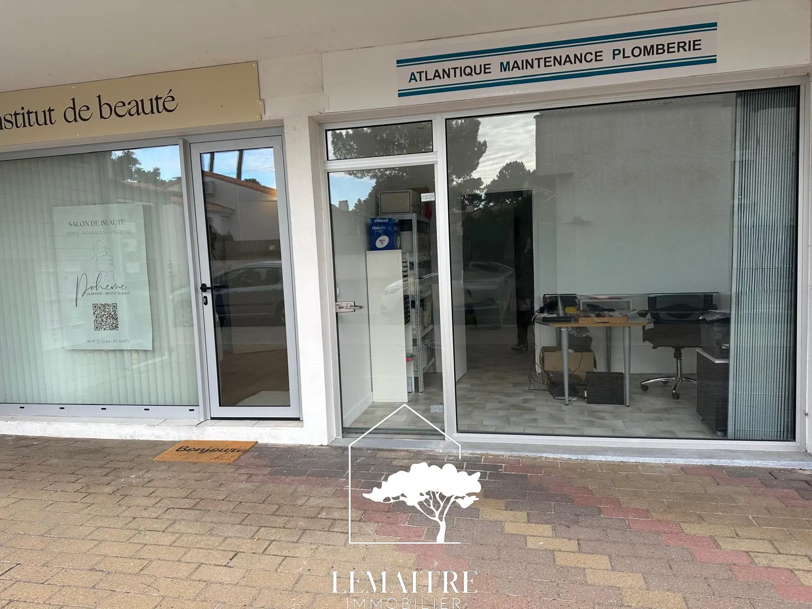 Local commercial de 27 m² à La Palmyre, opportunité d'affaires 