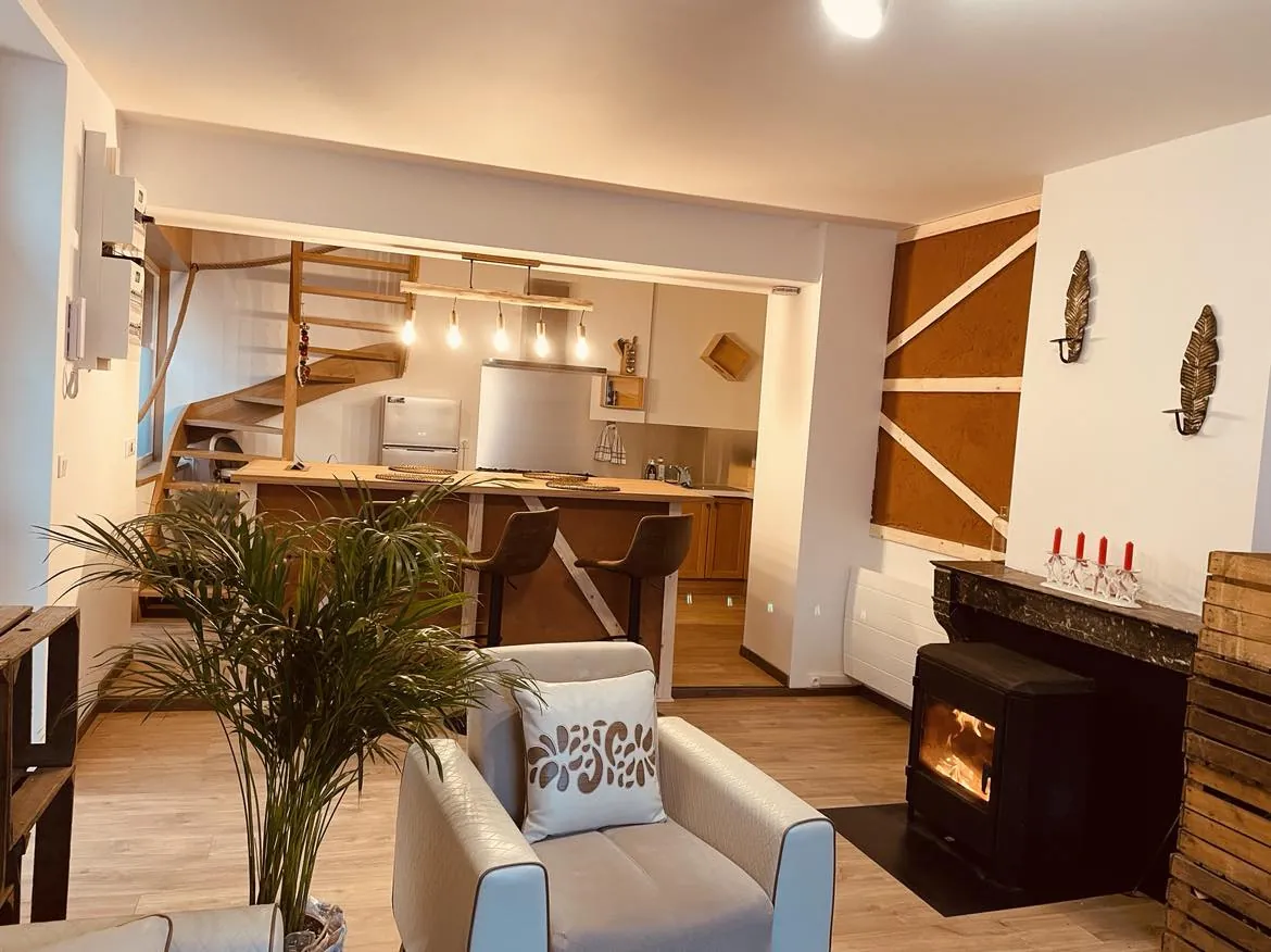 Immeuble de rapport rénové à Givet – Opportunité d’investissement rentable