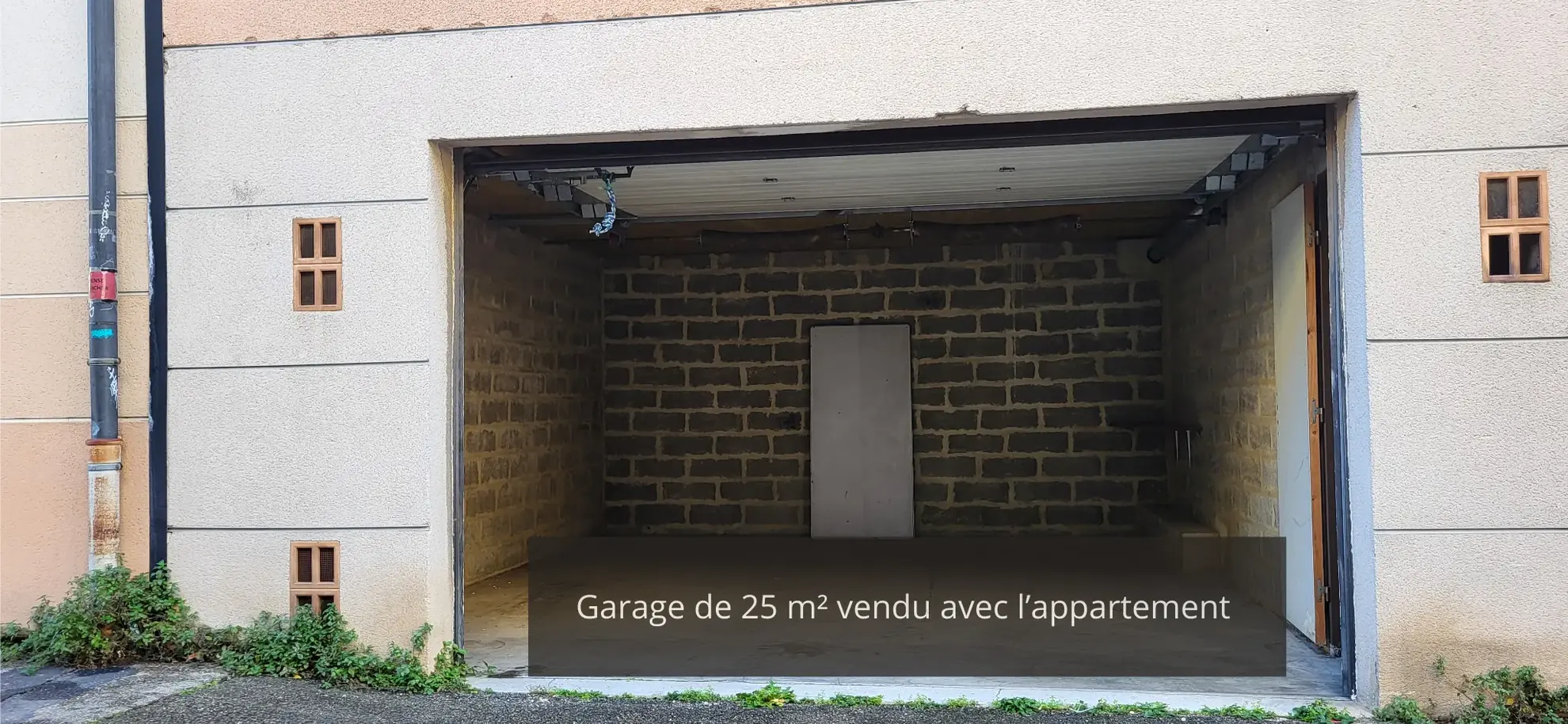 Appartement 2 pièces avec terrasse et grand garage à Avignon Intra-Muros