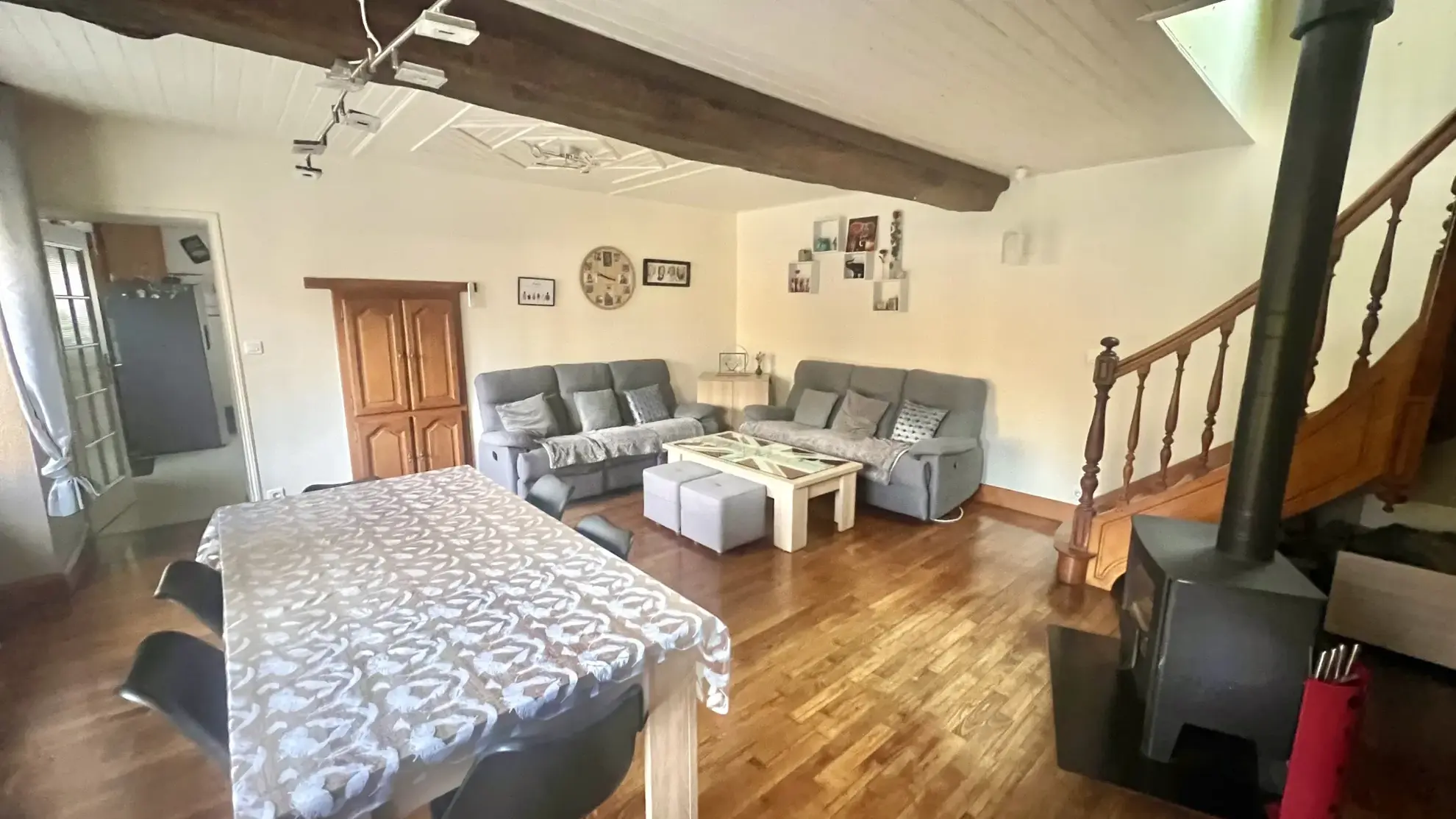 Achat ensemble immobilier ancien à La Pouëze (49370) - Grandes possibilités familiales ou locatives