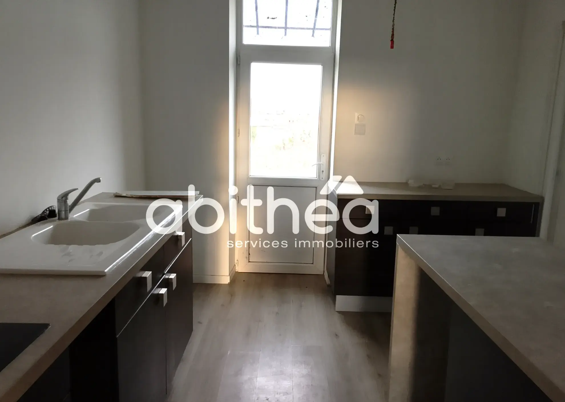Maison rénovée de 50 m² à vendre à Chabanais – Idéal investisseur 