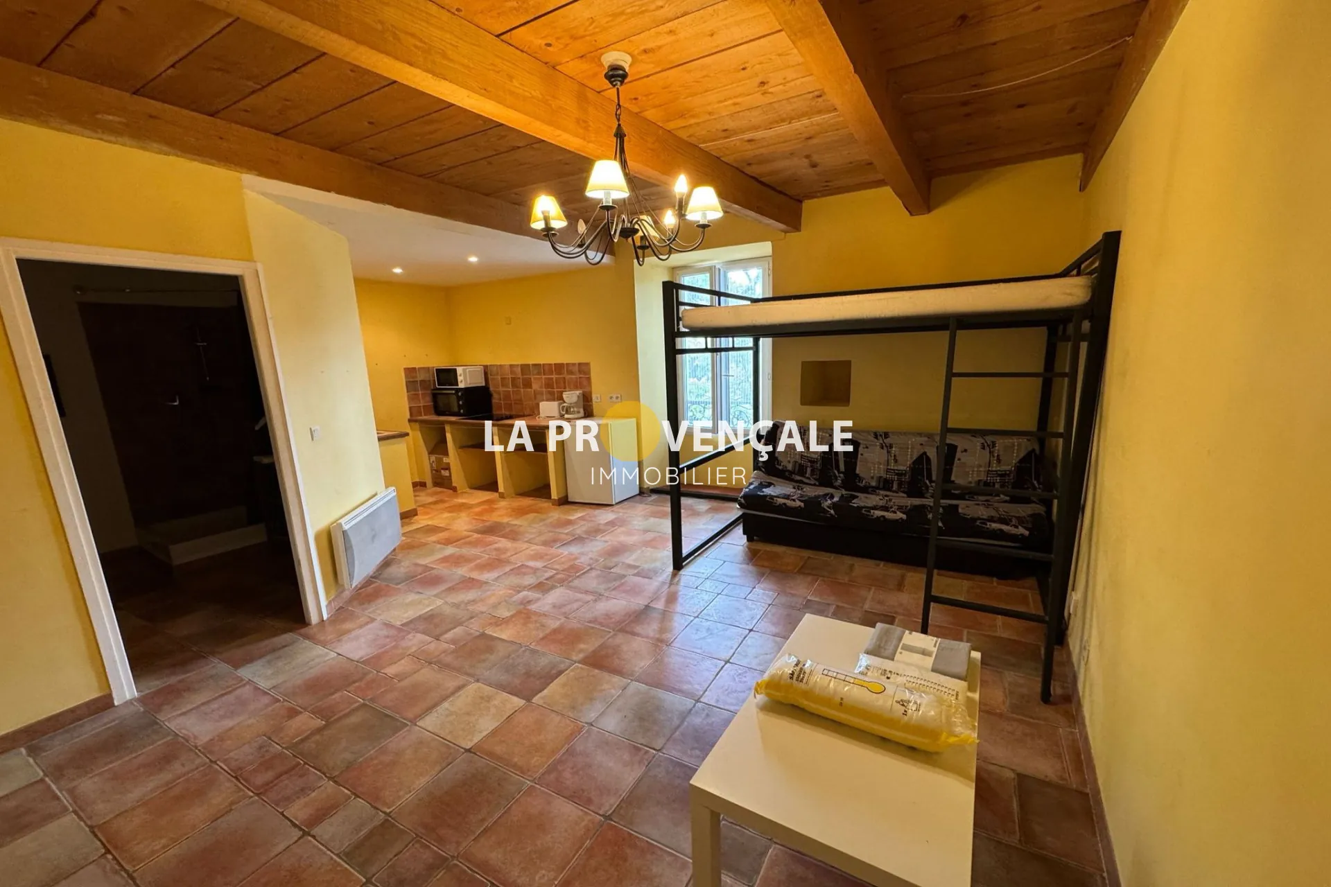 Studio à vendre à La Verdière – Investissement rentable en Provence 