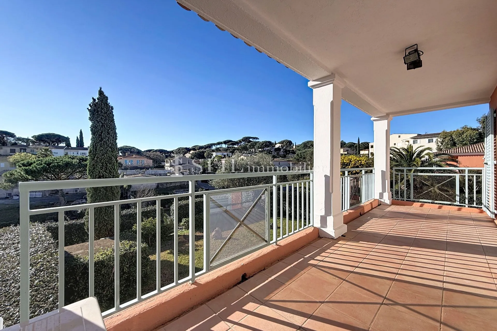 À vendre appartement 2 pièces avec terrasse à Sainte-Maxime