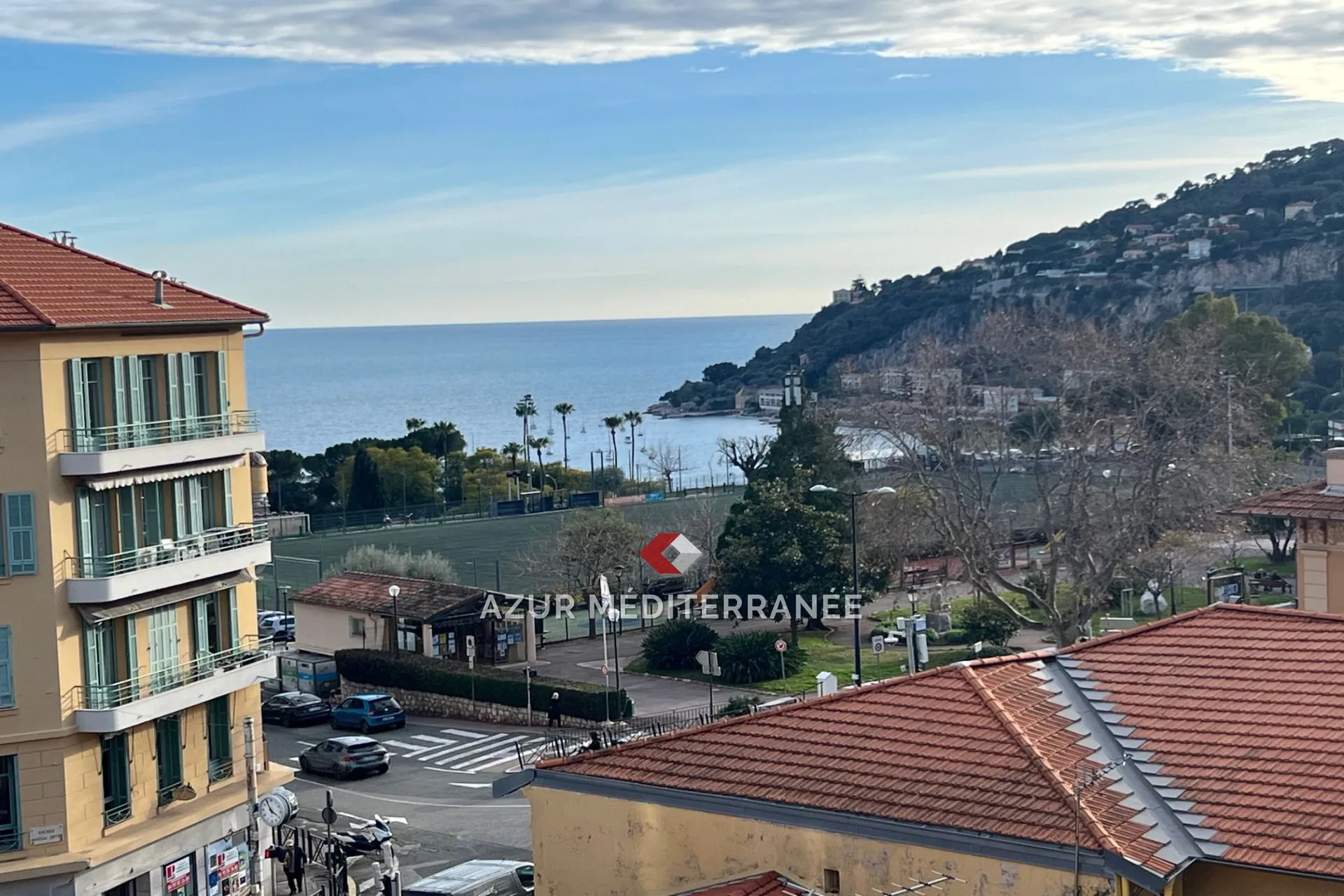 Studio à vendre avec vue mer au dernier étage à Villefranche-sur-Mer
