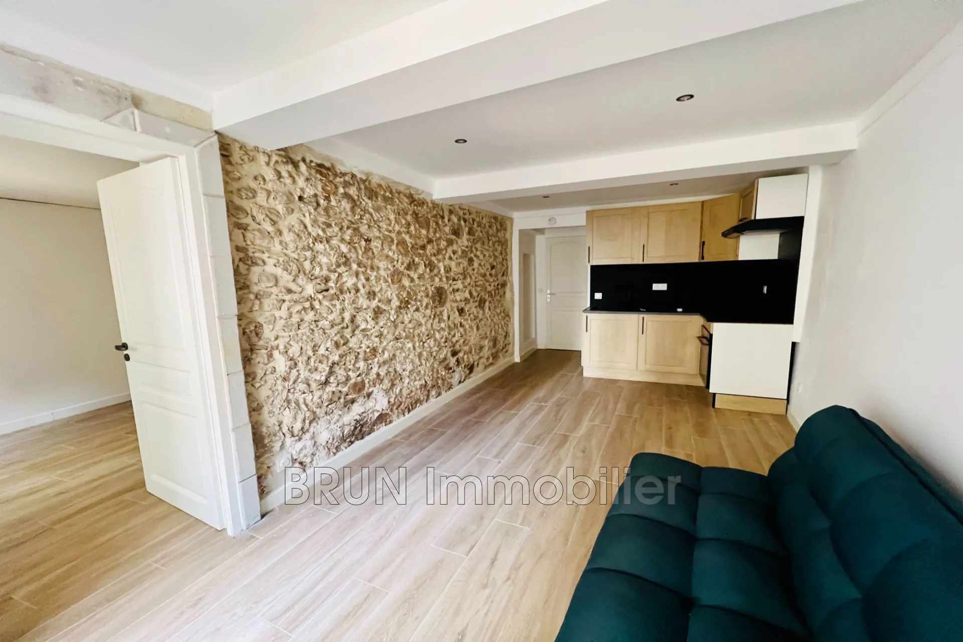 Appartement 2 pièces à vendre dans le Vieil Antibes - 41 m² rénovés