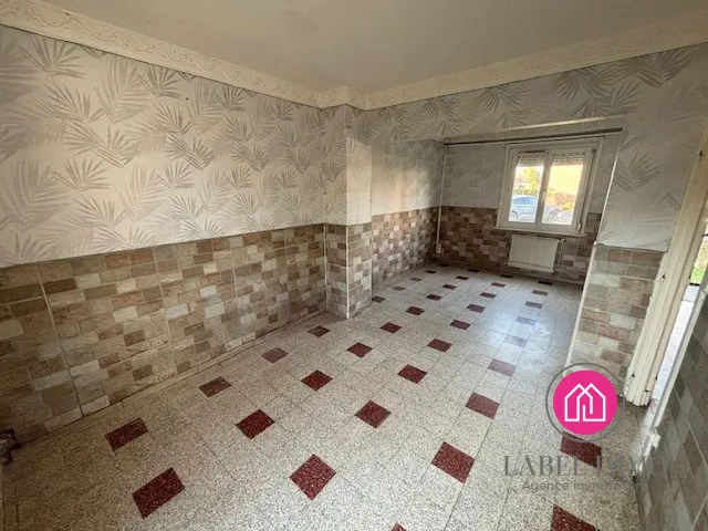 Maison semi-individuelle avec garage à Crespin de 75 m² 