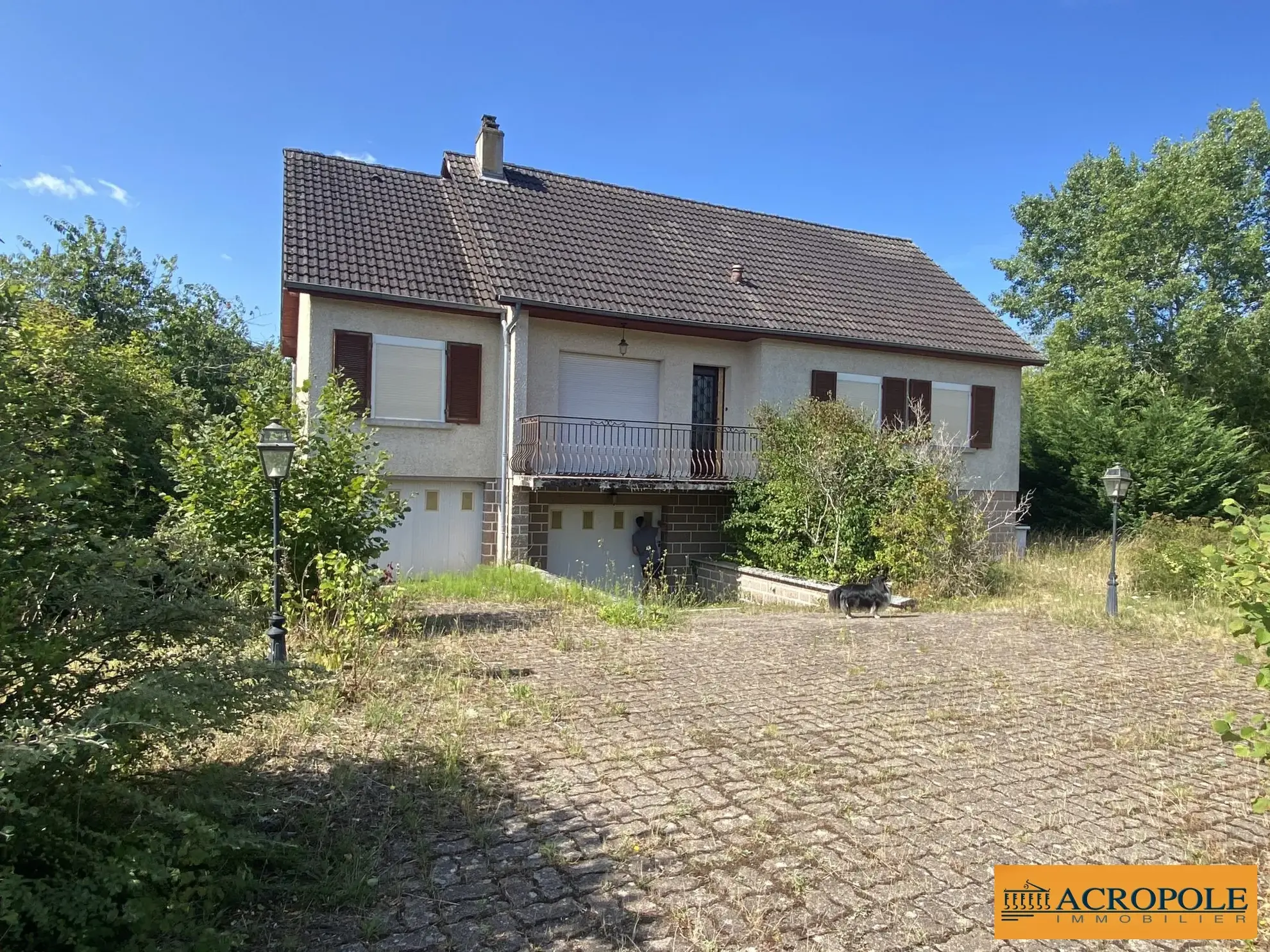 Maison 2 chambres avec cheminée et garage à Lion-en-Sullias - Terrain de 1422 m²