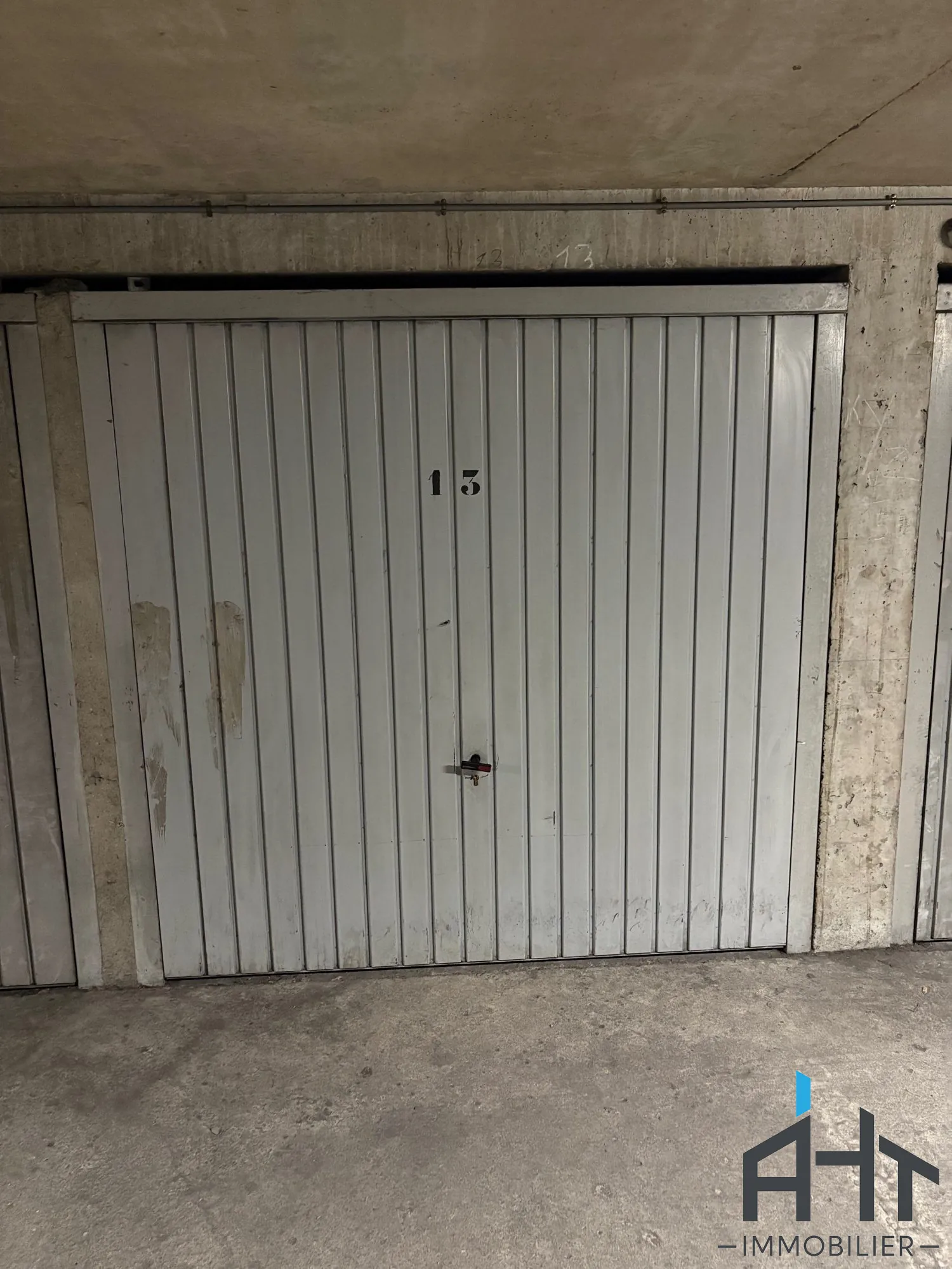 Box sécurisé 10 m² à vendre à Paris 12e proche Métro Dugommier ou Daumesnil