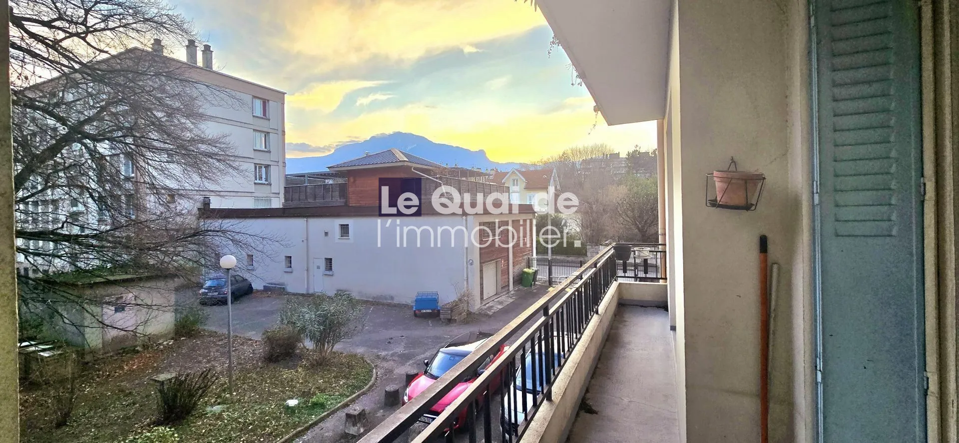 Appartement traversant de 71 m² avec balcon à Grenoble - Opportunité rénovatio