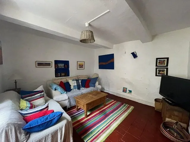 Charmante maison de village avec cour, jardin, terrasse dans l'Hérault