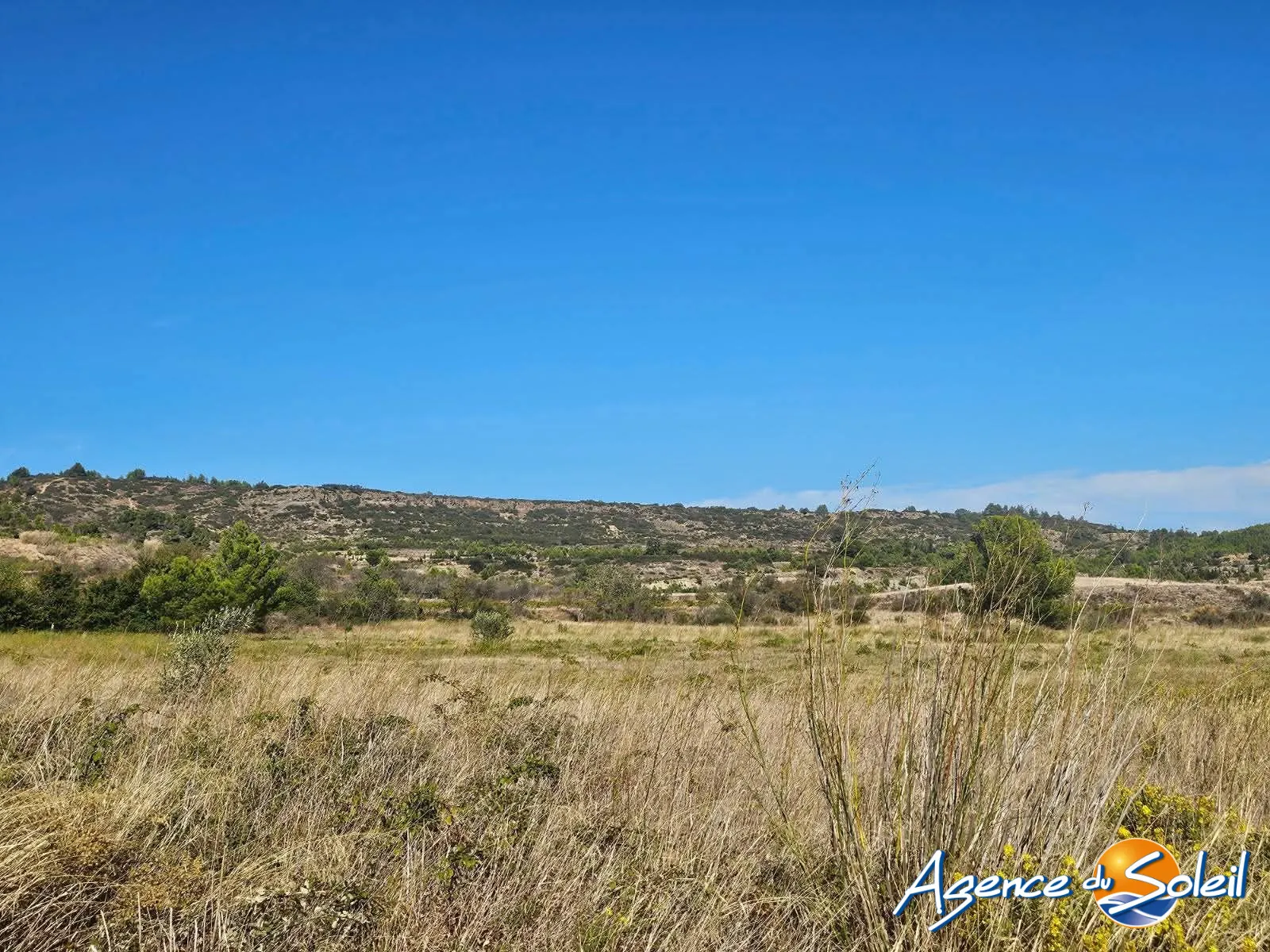Terrain constructible à Conilhac-Corbières de 2369 m²