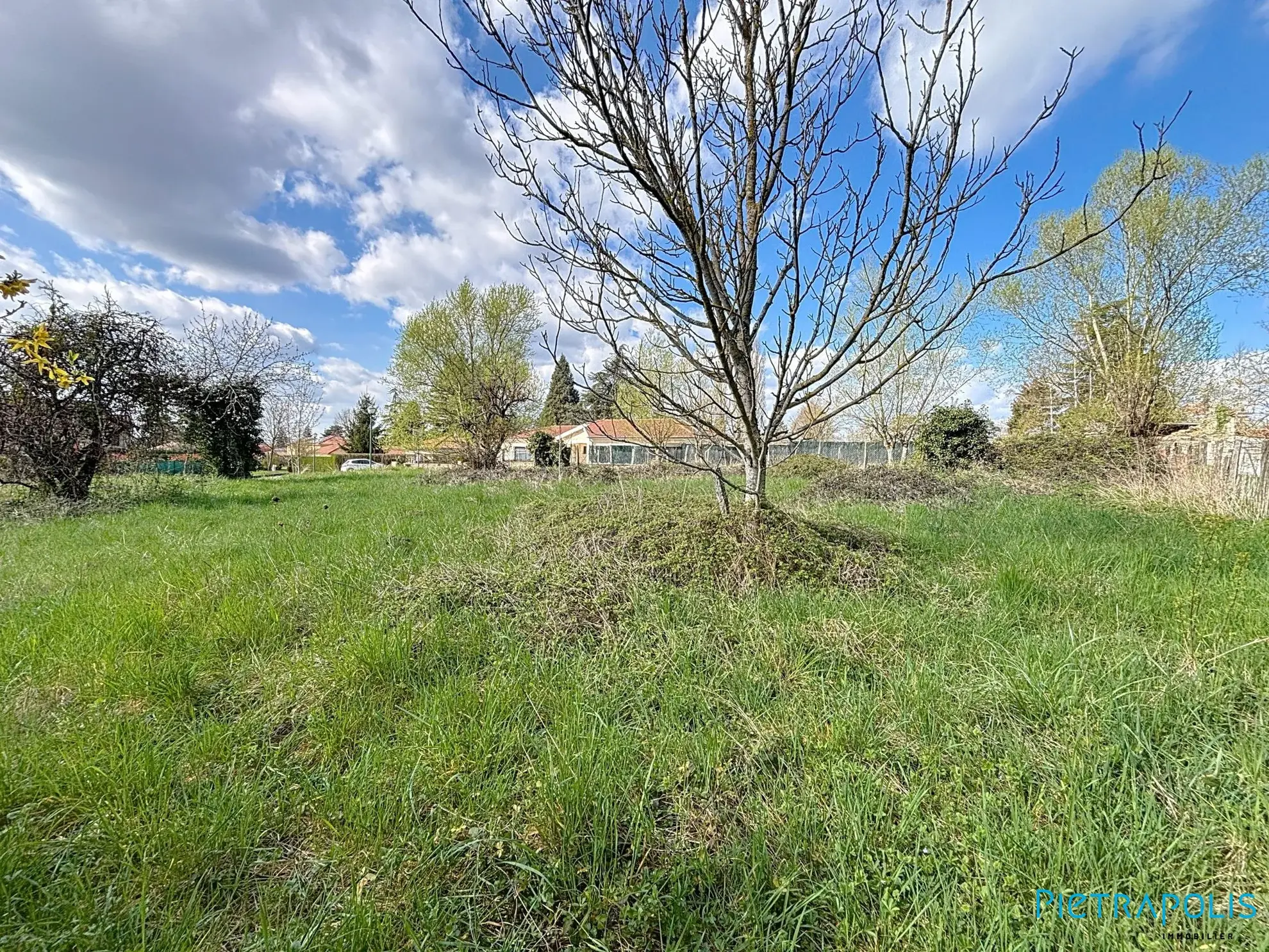 Terrain constructible de 600 m² à Jasseron proche Bourg-en-Bresse